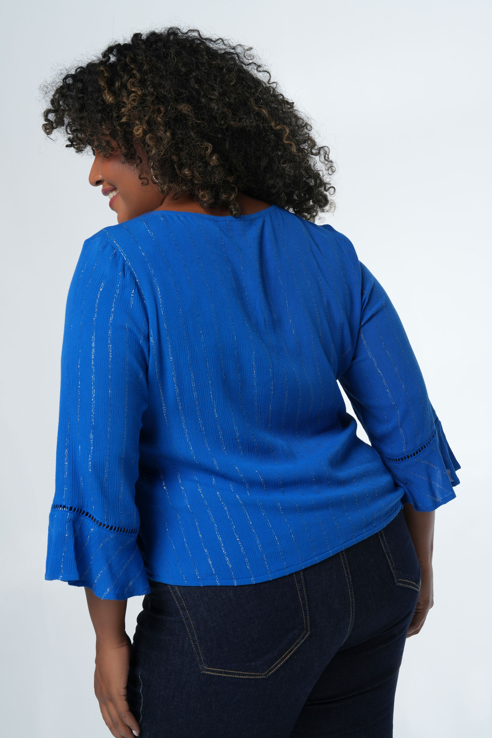 Chemisier avec d&eacute;tails m&eacute;tallis&eacute;s image number 3