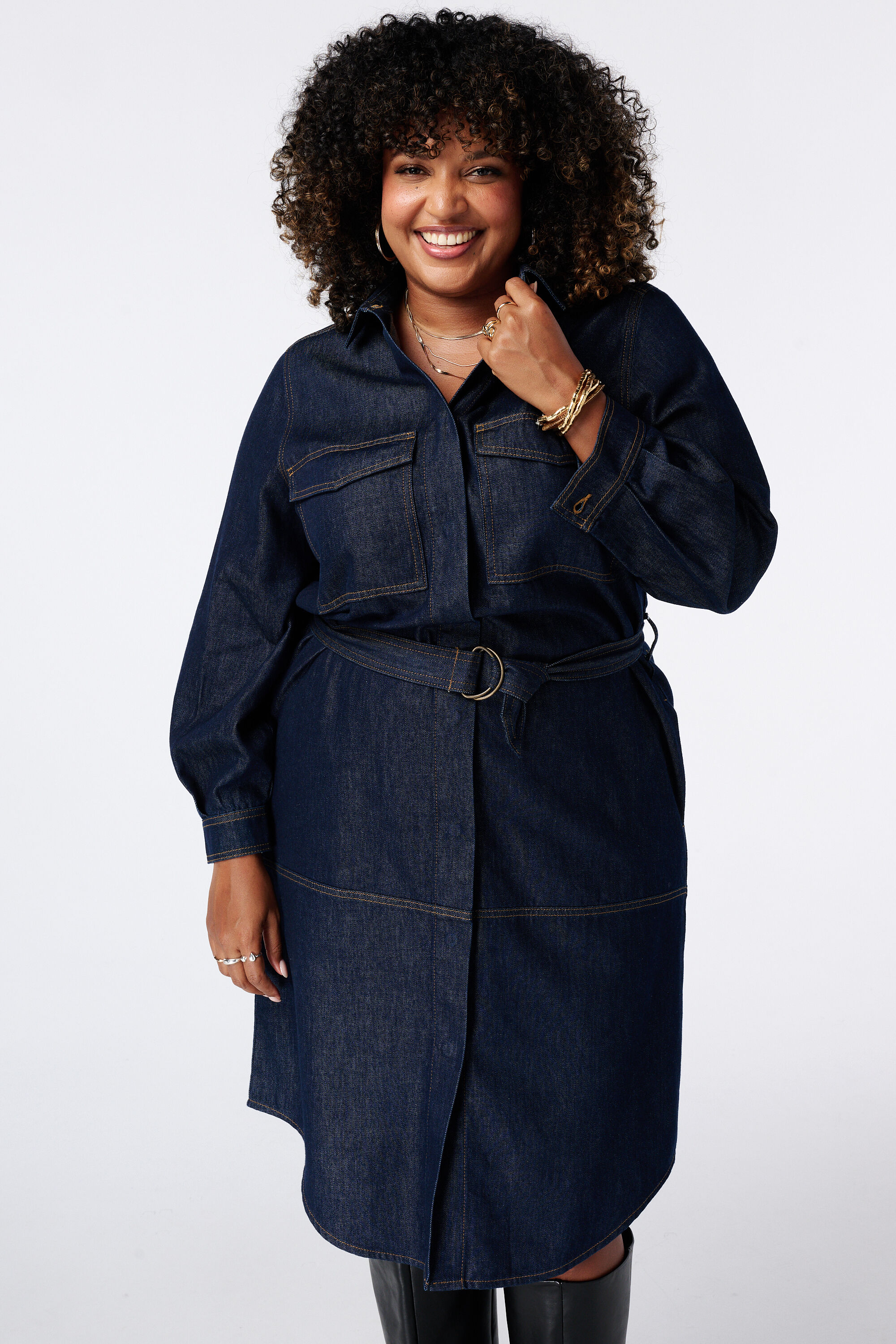 Robe longue en denim avec ceinture image number 5