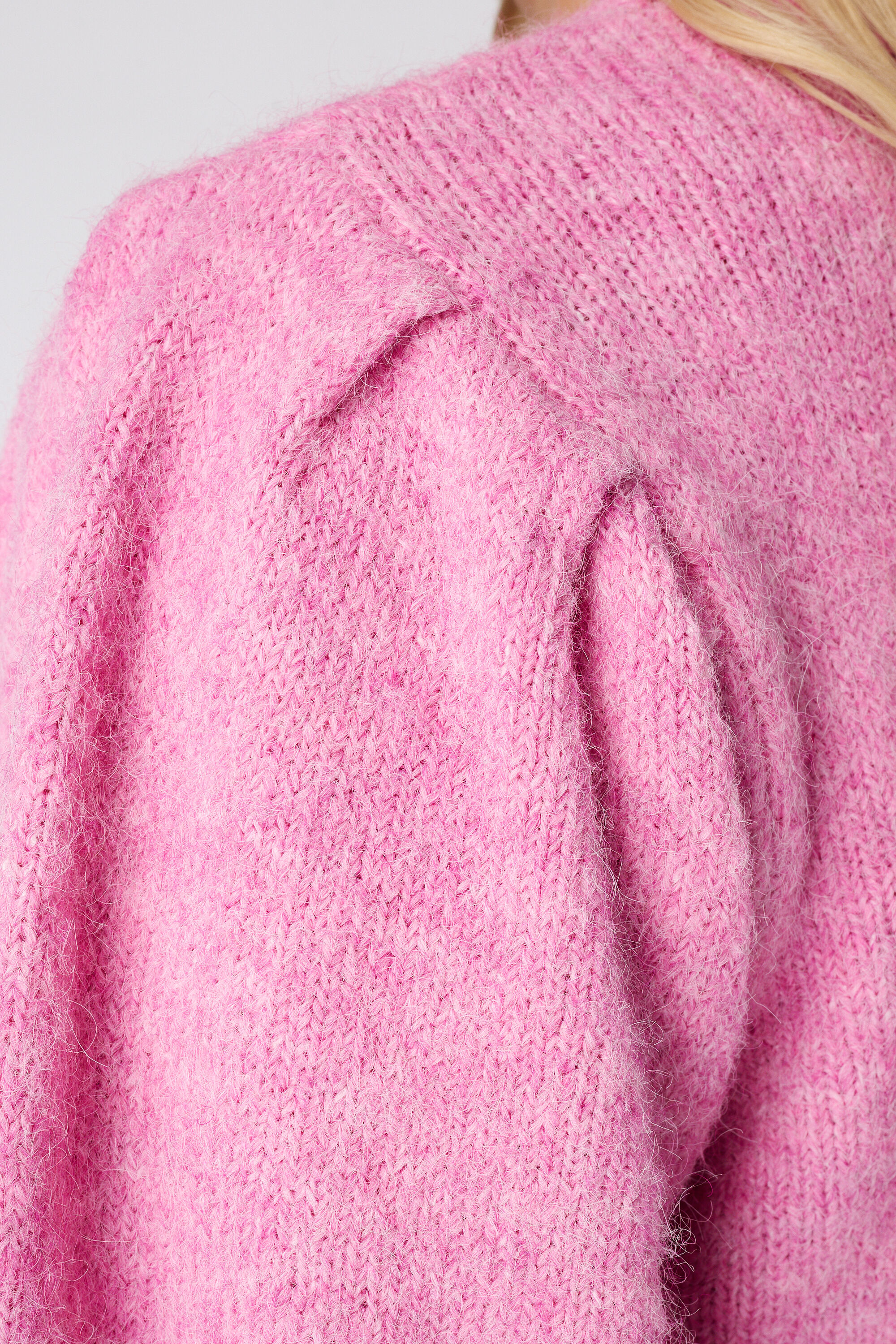 Pull &agrave; manches courtes bouffantes image number 6