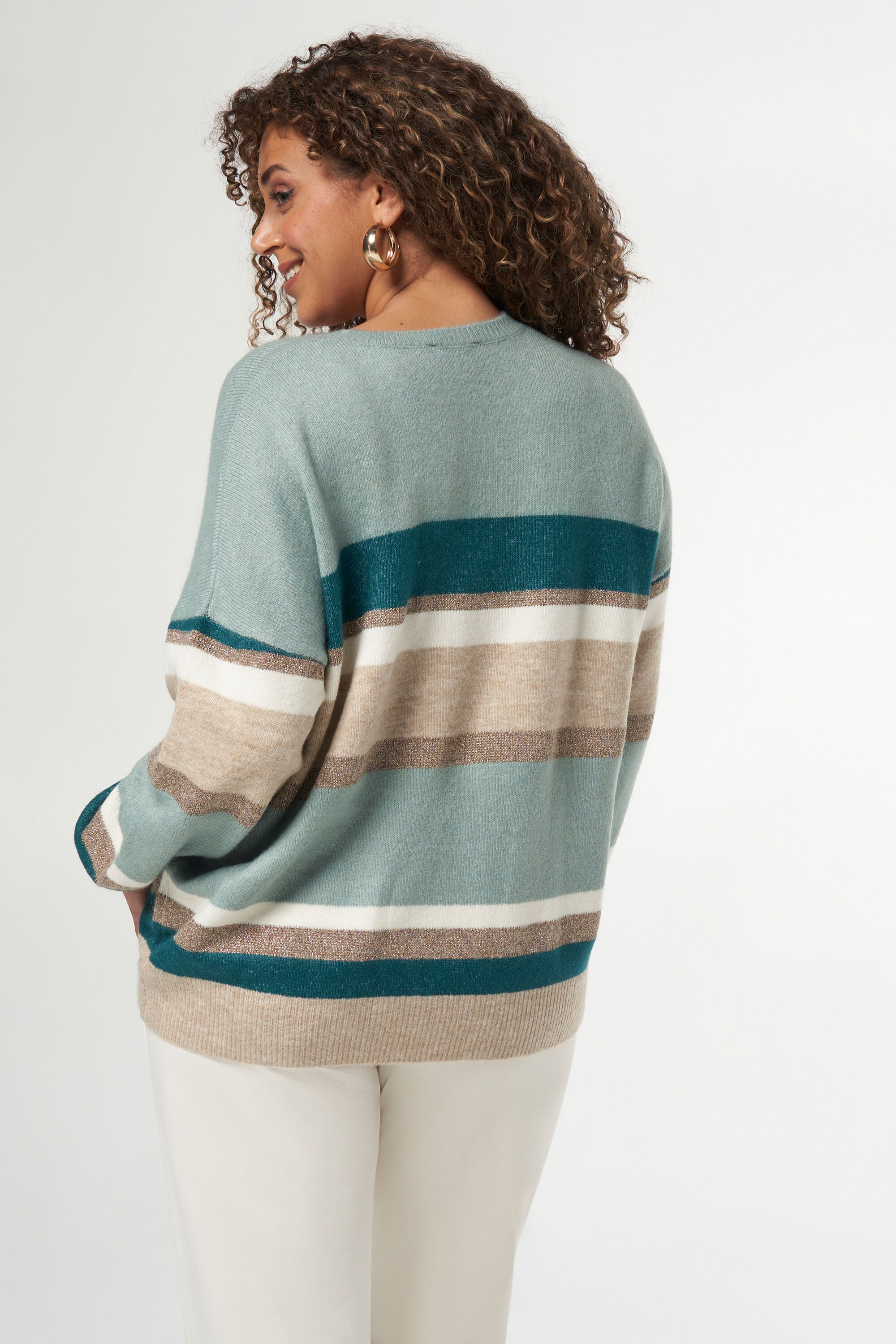 Pull ray&eacute; &agrave; paillettes image number 3