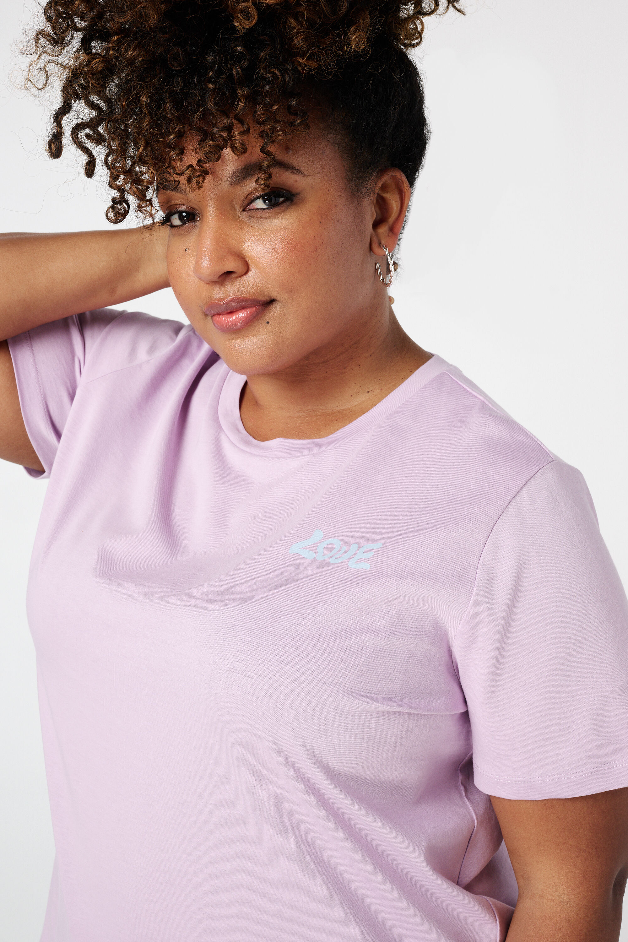 T-shirt &agrave; imprim&eacute; fleuri image number 4