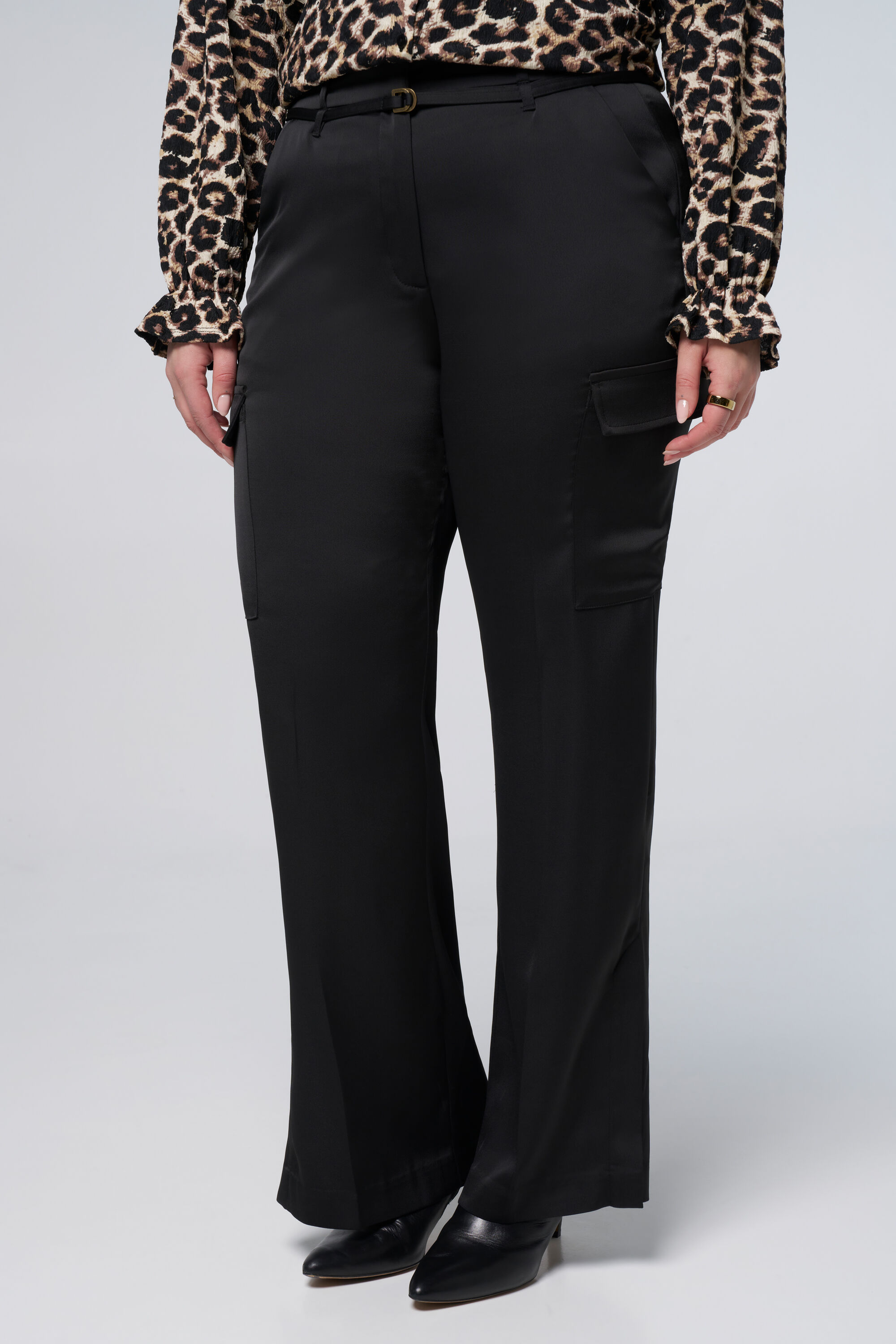 Pantalon avec poches image number 5