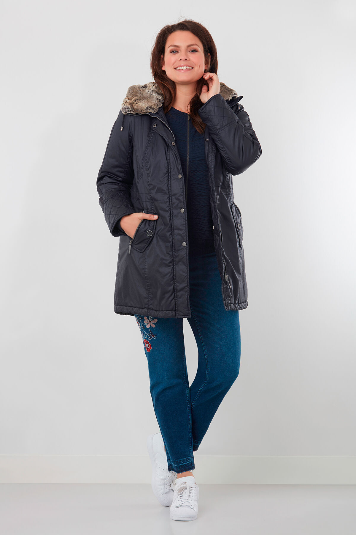 Parka avec une couche r&eacute;sistant &agrave; l&rsquo;eau image number 3