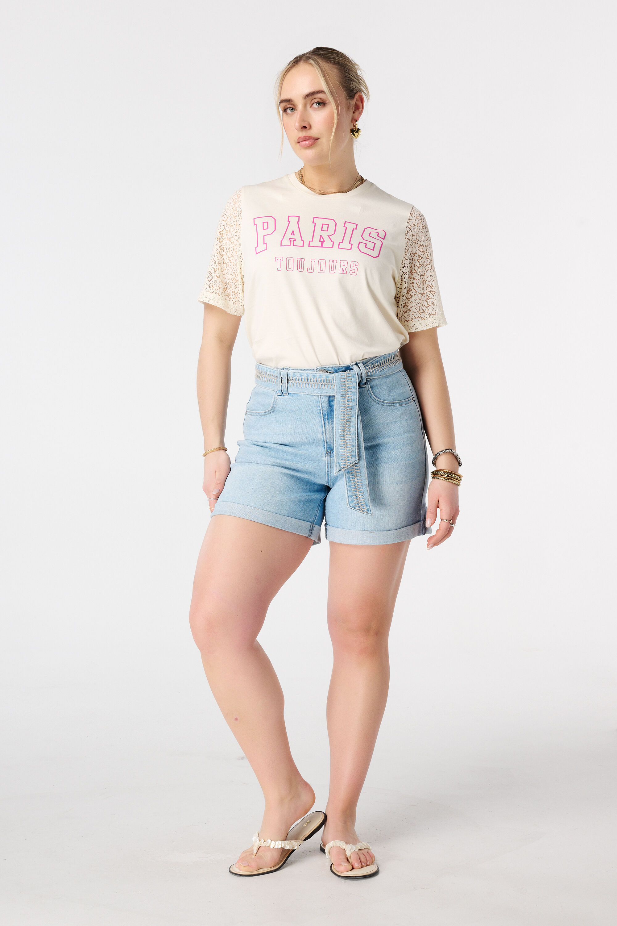Short en denim avec ceinture