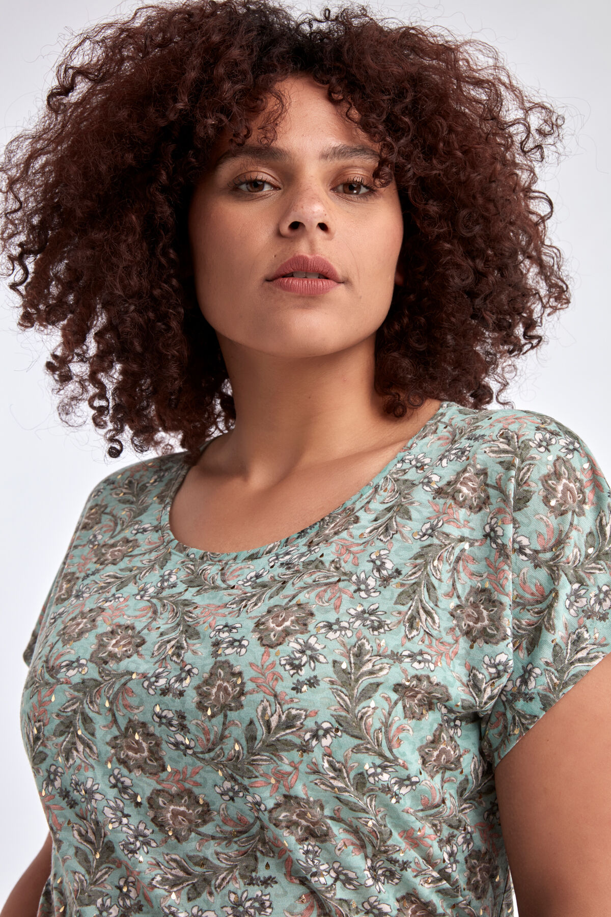 Haut avec manches ajour&eacute;es image number 4