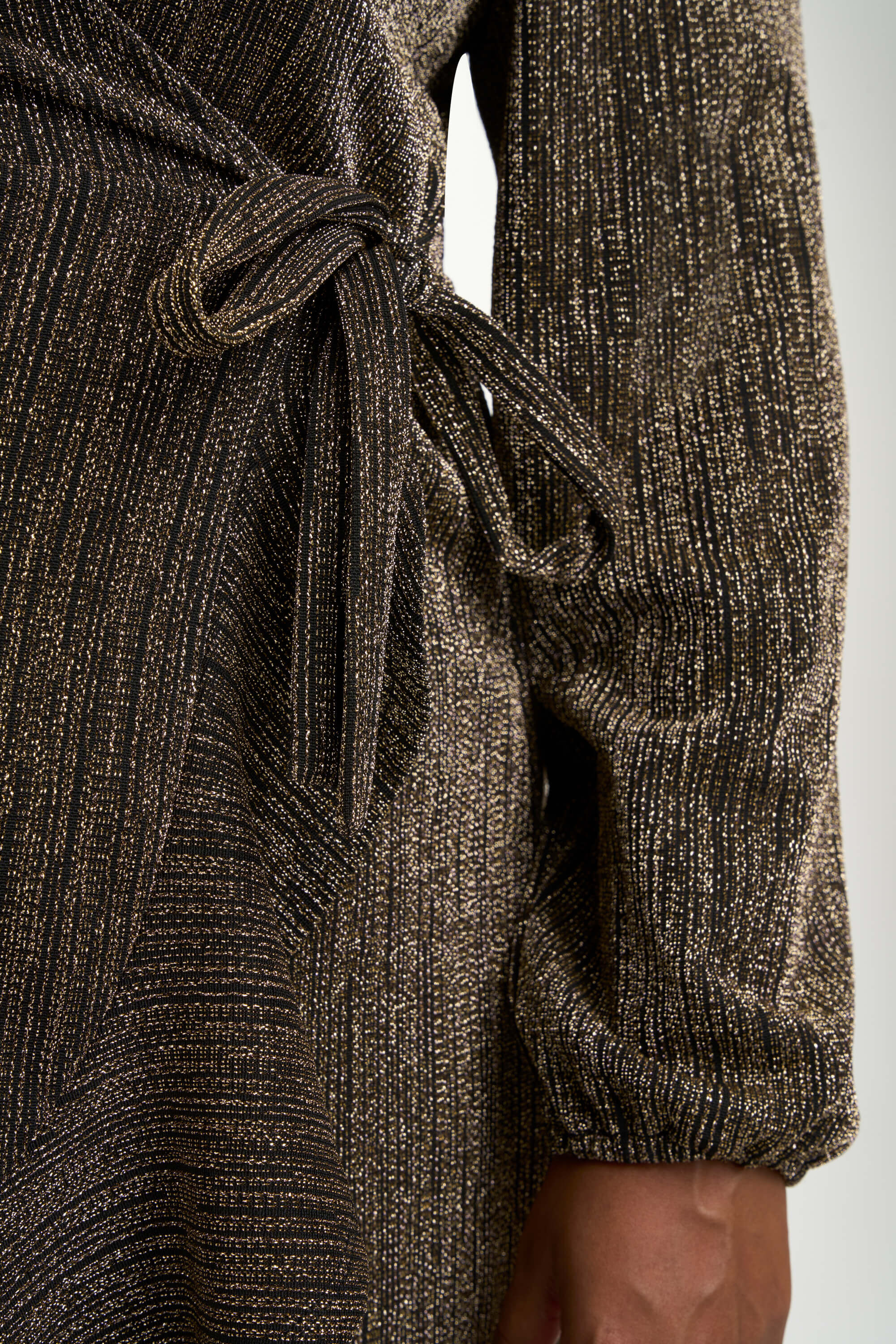 Robe portefeuille avec paillettes image number 5