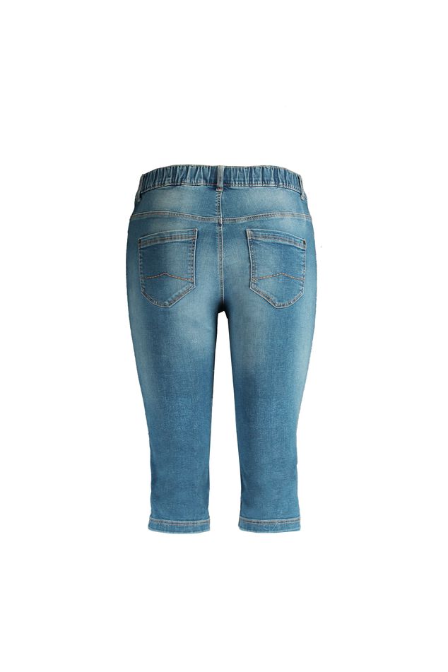 Tregging court POPPY image number 2