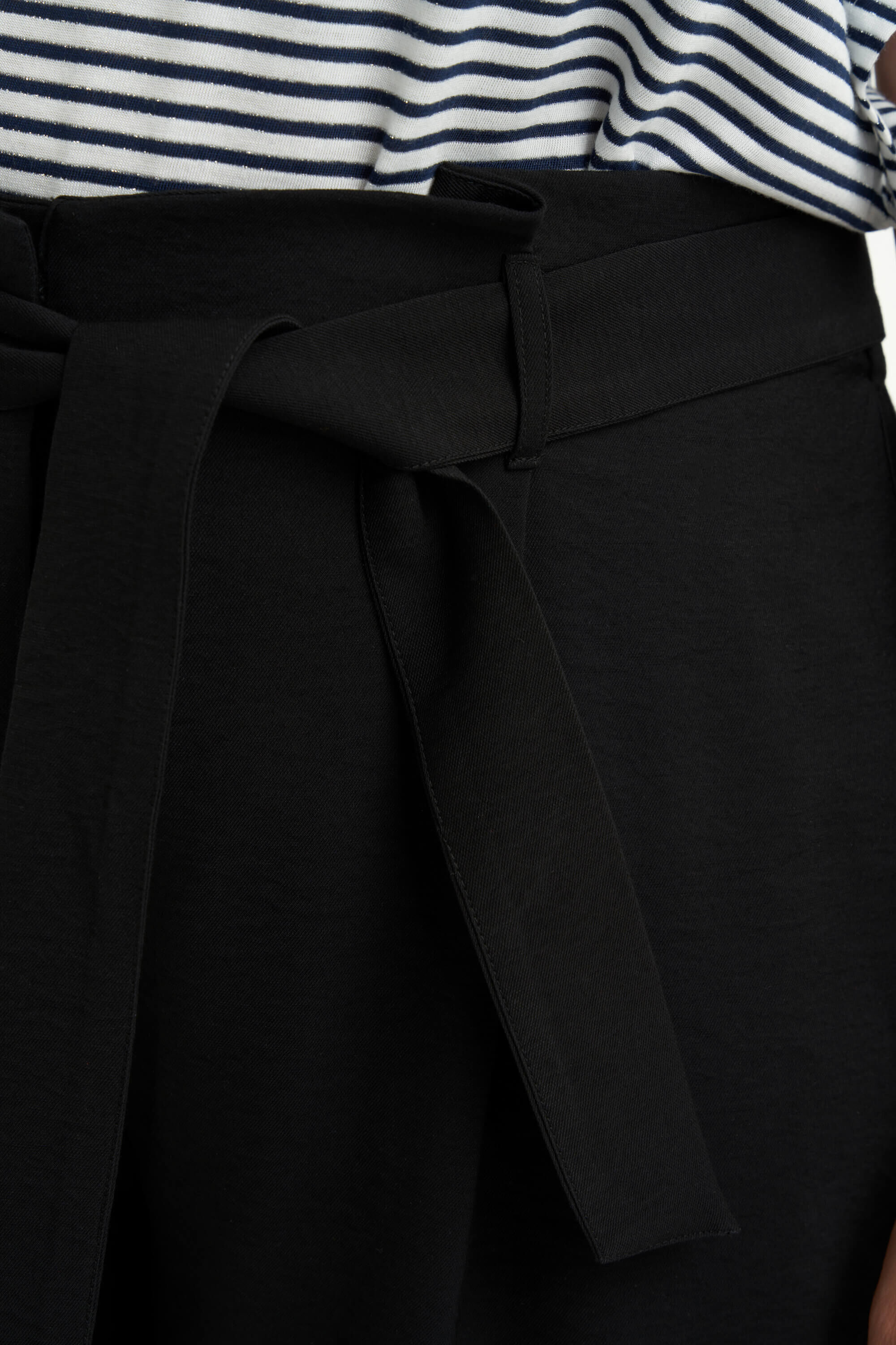 Shorts avec ceinture image number 6