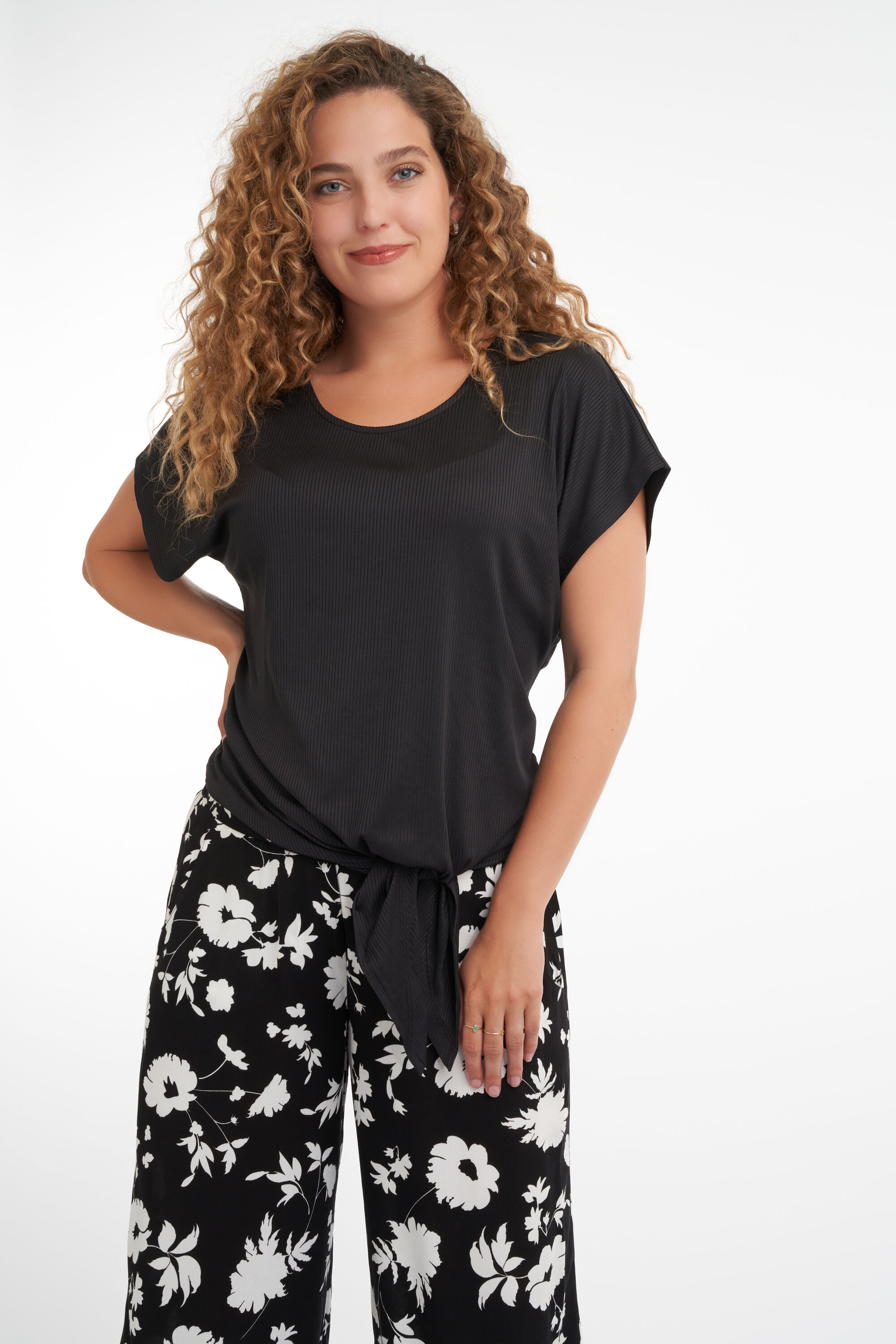 Haut avec n&oelig;ud