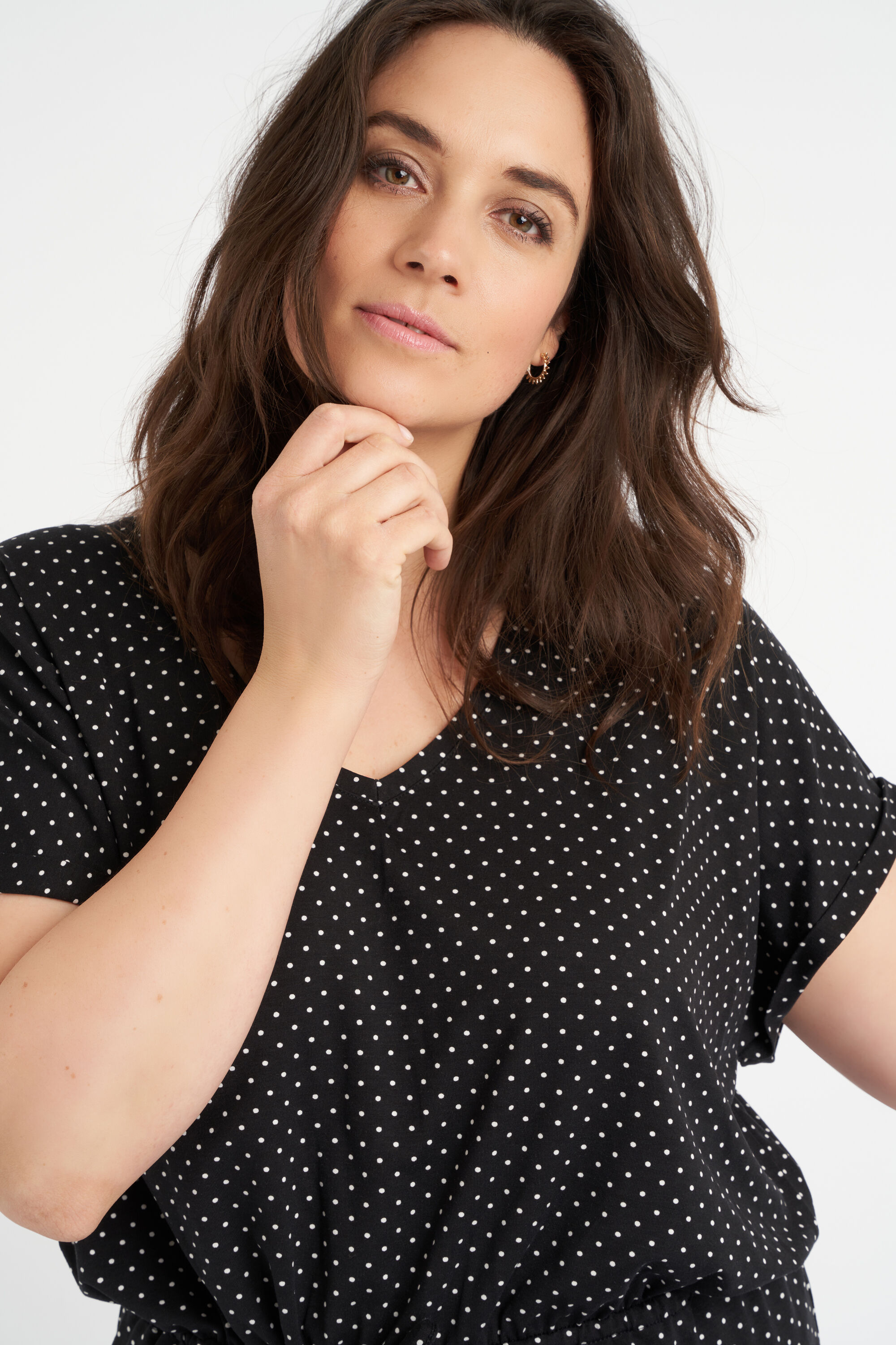 Tunique d&eacute;cor&eacute;e en dentelle image number 5