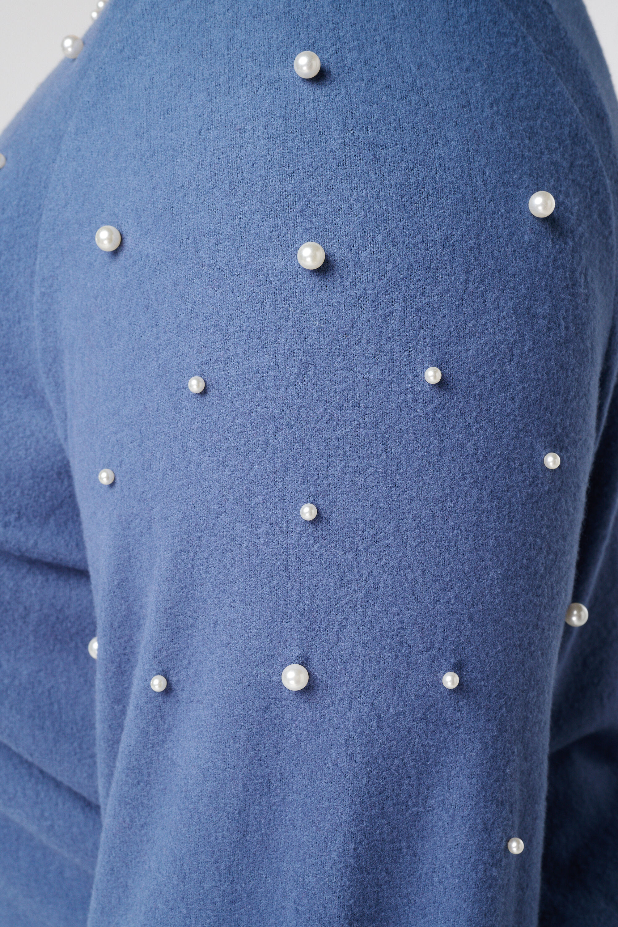 Pull bross&eacute; avec imprim&eacute; perle image number 6