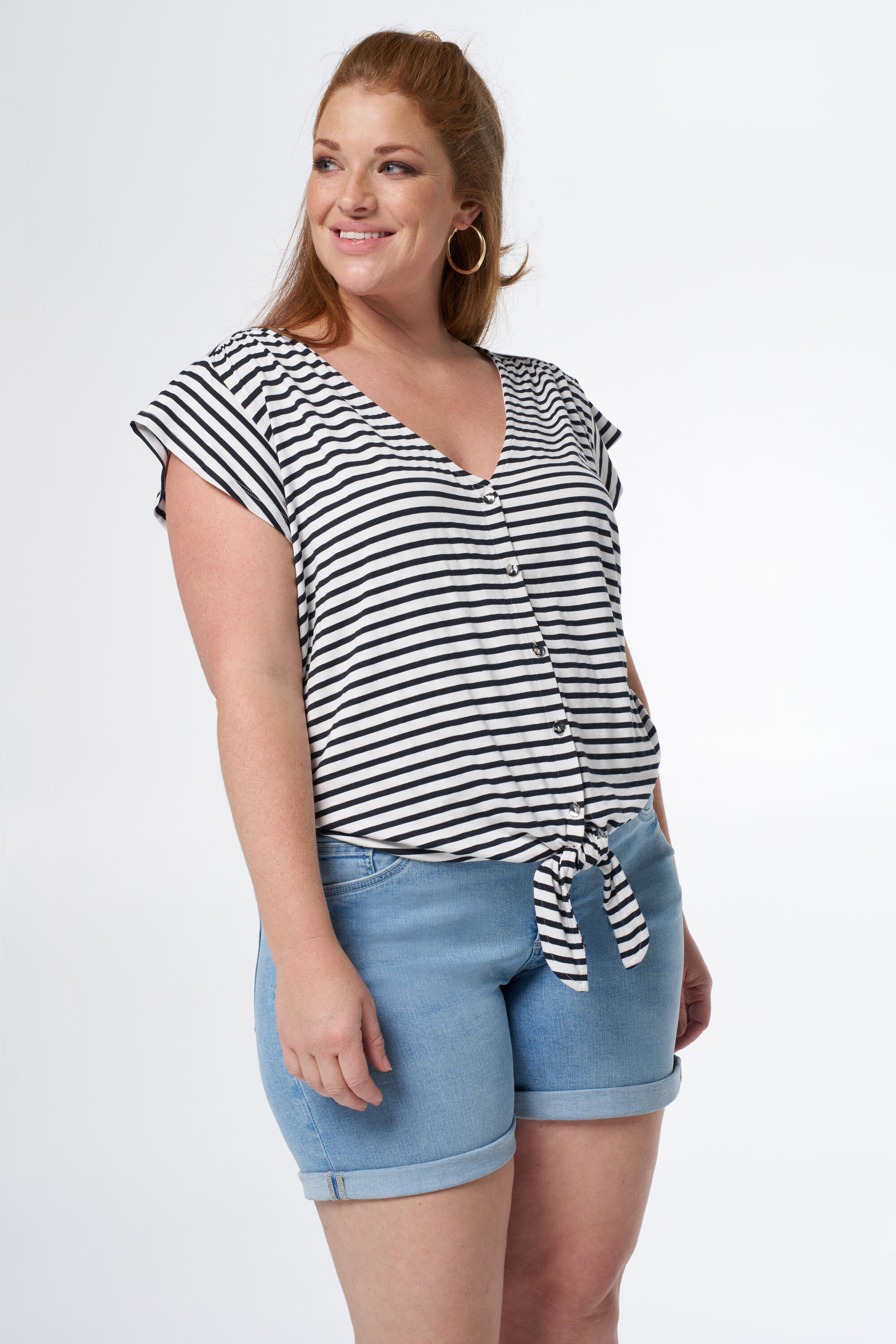 Haut &agrave; rayures avec n&oelig;ud image number 5