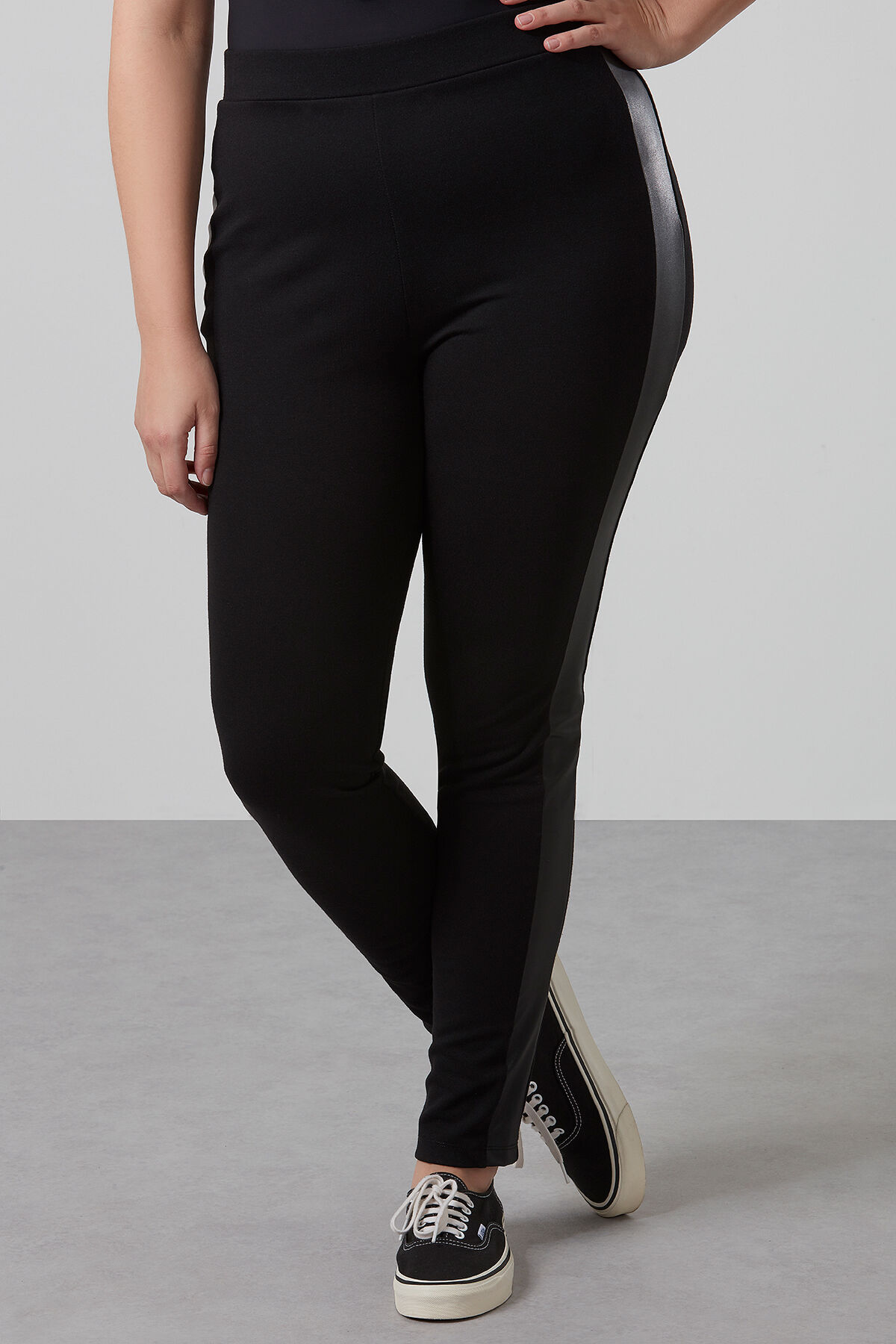 Femmes Leggings avec rayure sportive en cuir synthetique MS Mode