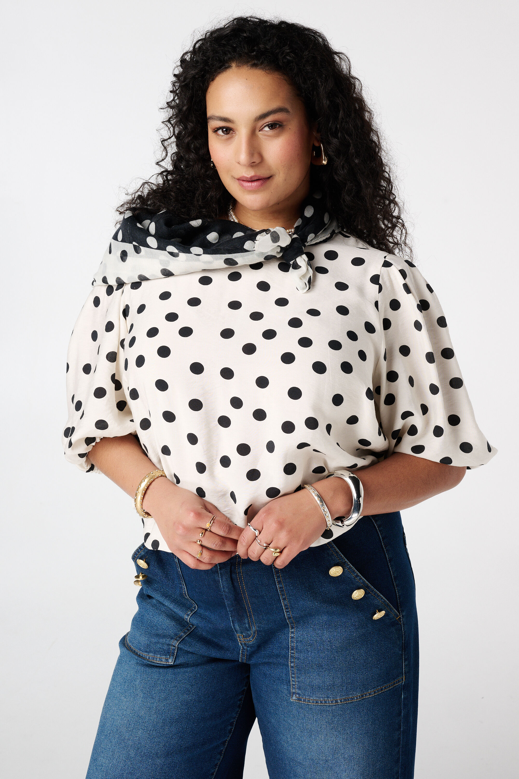 Foulard &agrave; pois image number 3