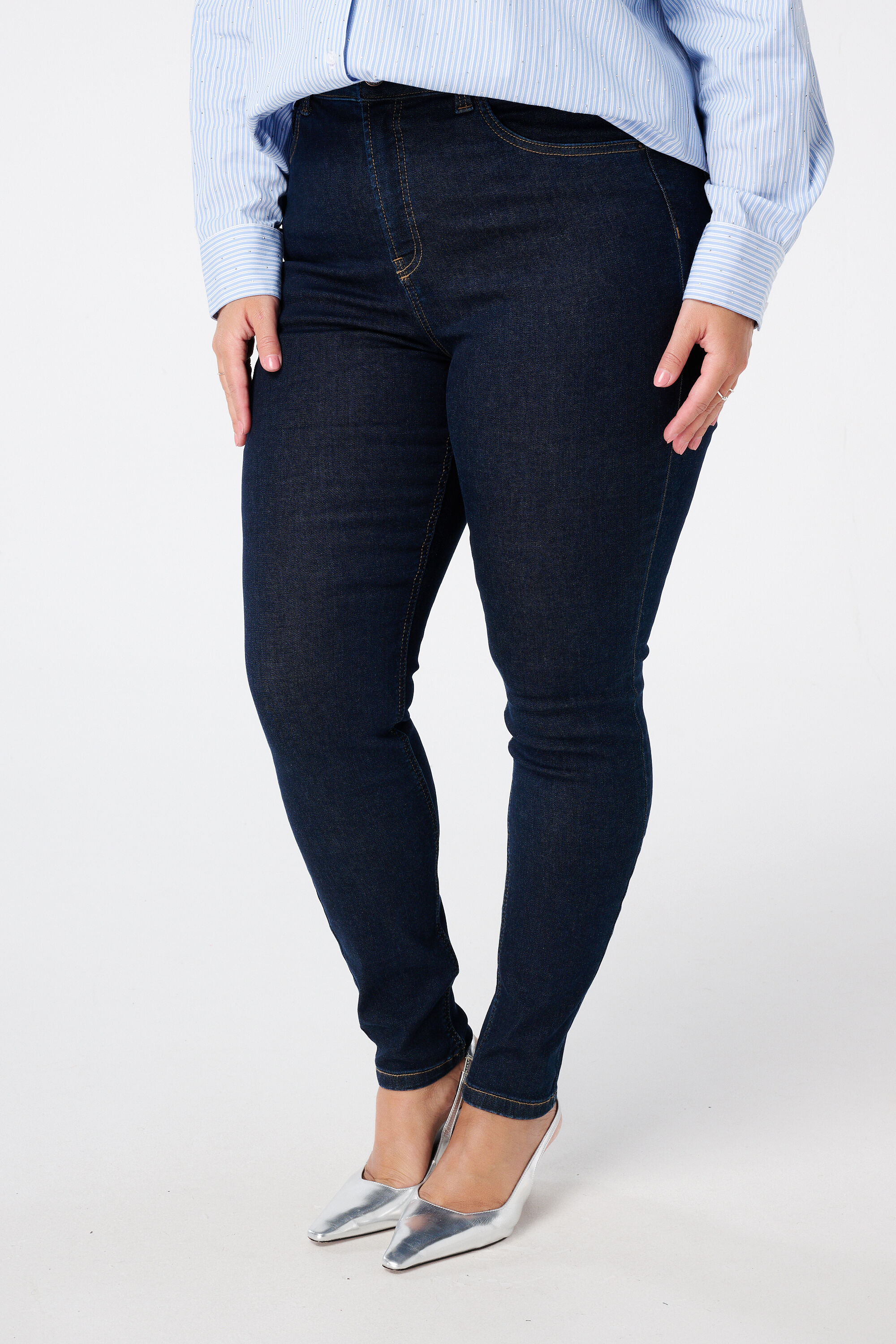 Jean skinny taille haute CHERRY image number 5