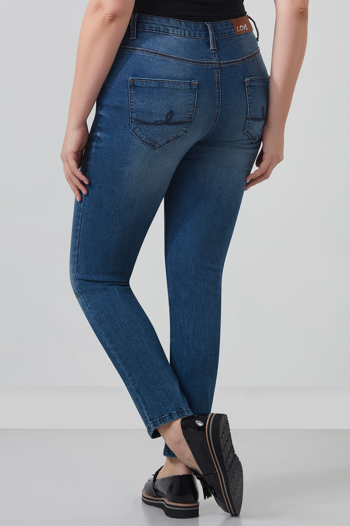 Jean Slim leg IRIS image number 3