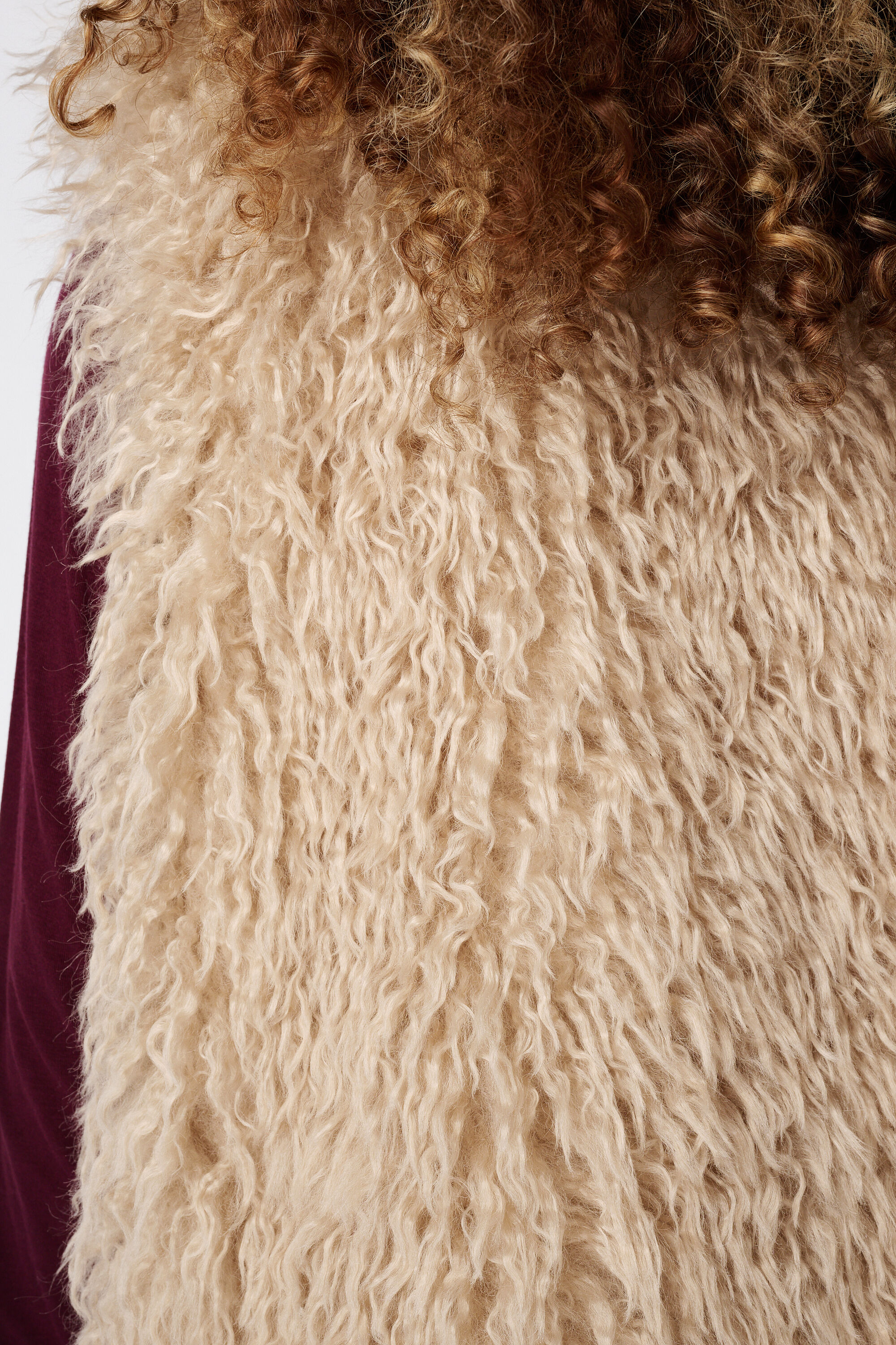 Gilet doux sans manches image number 6