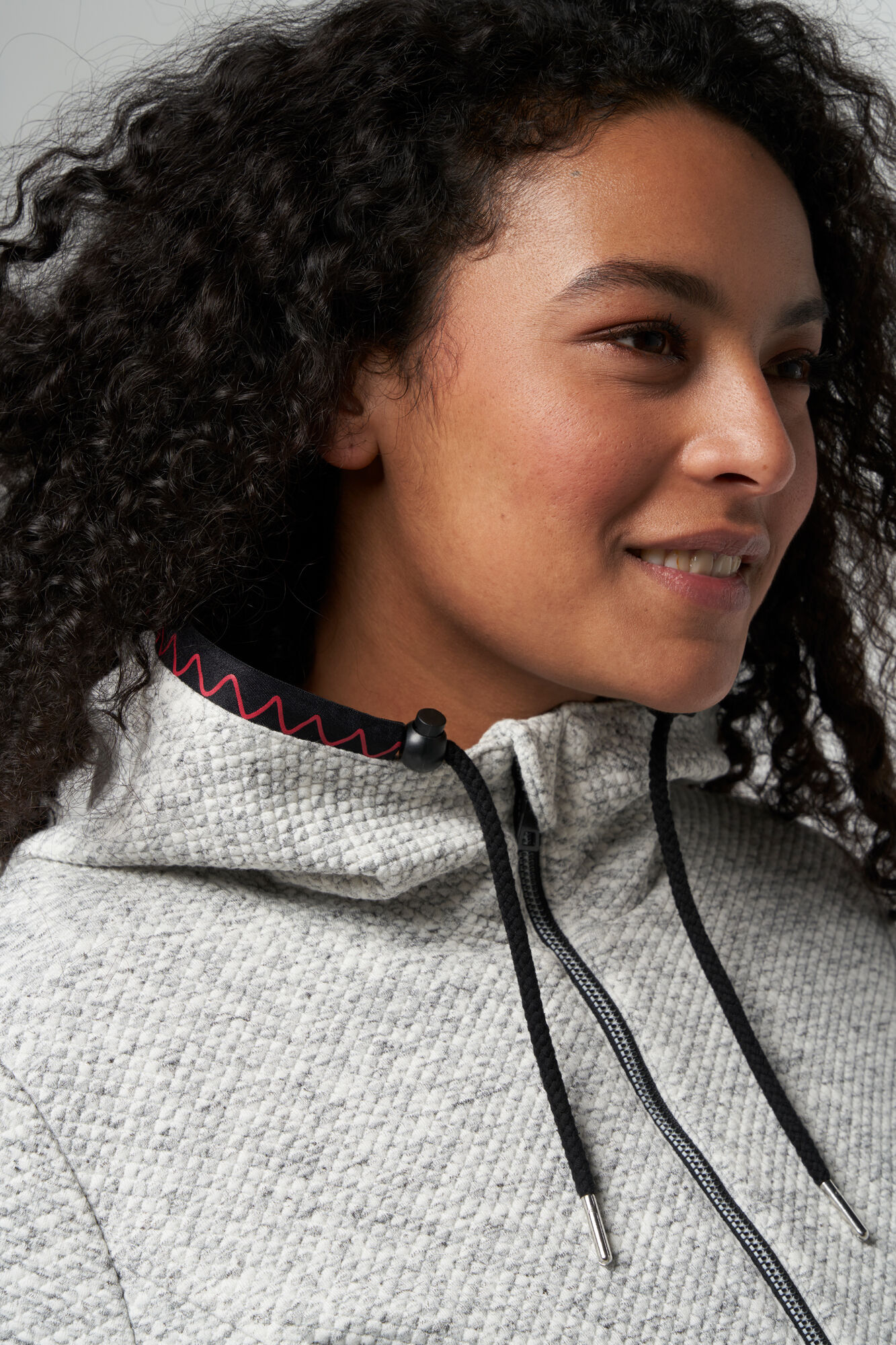 Veste &agrave; capuche image number 4