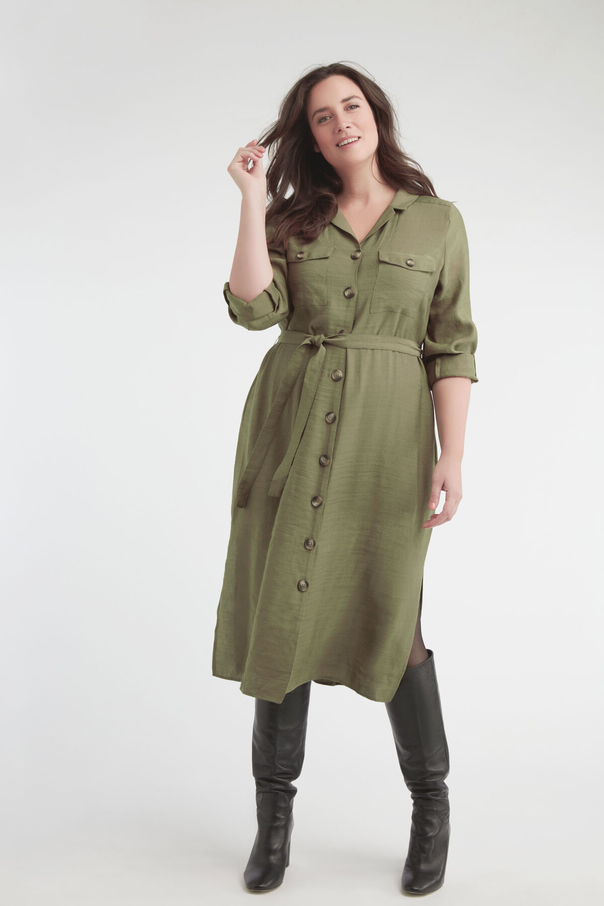 Robe boutonn&eacute;e image number 6