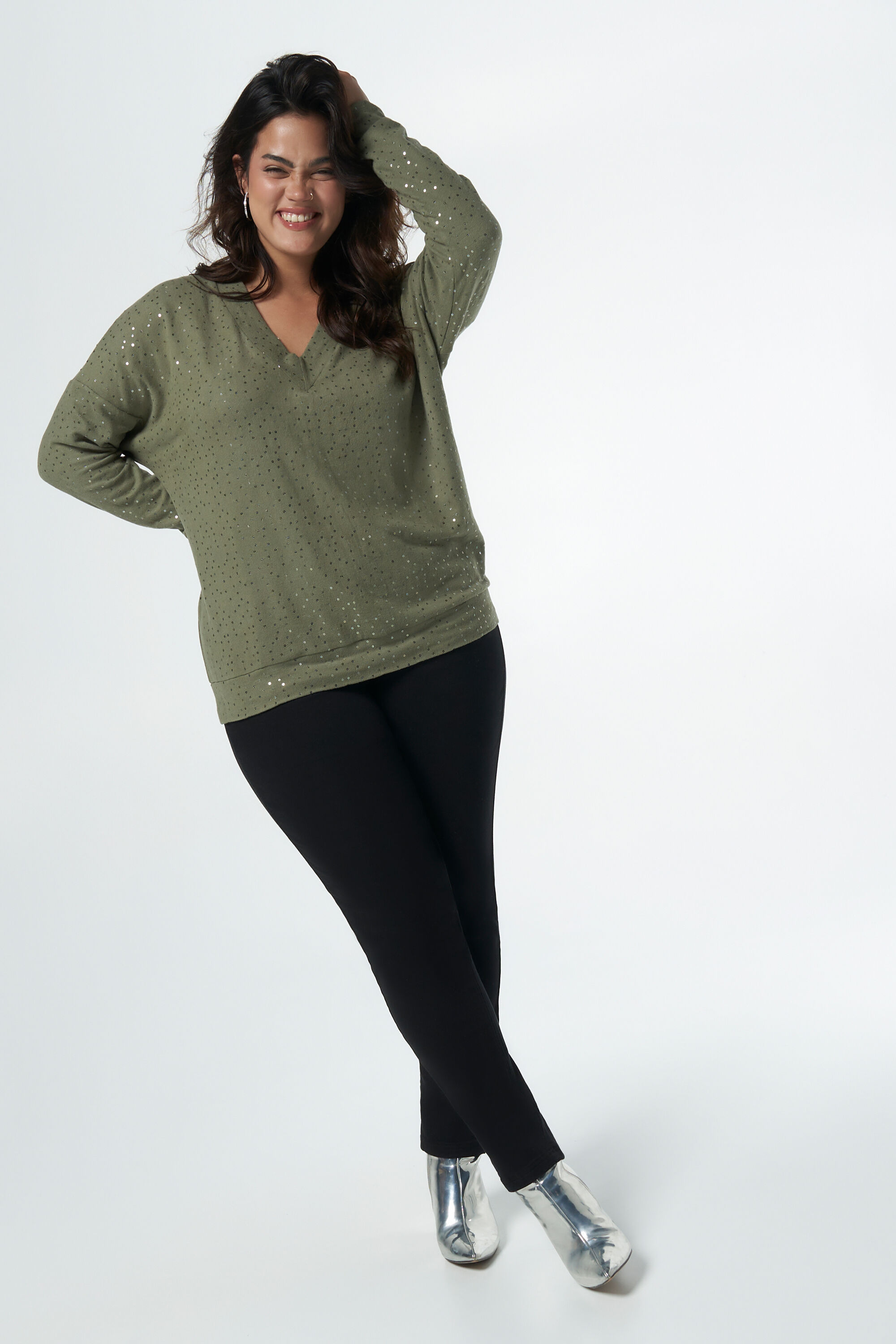 Top ample avec paillettes image number 5