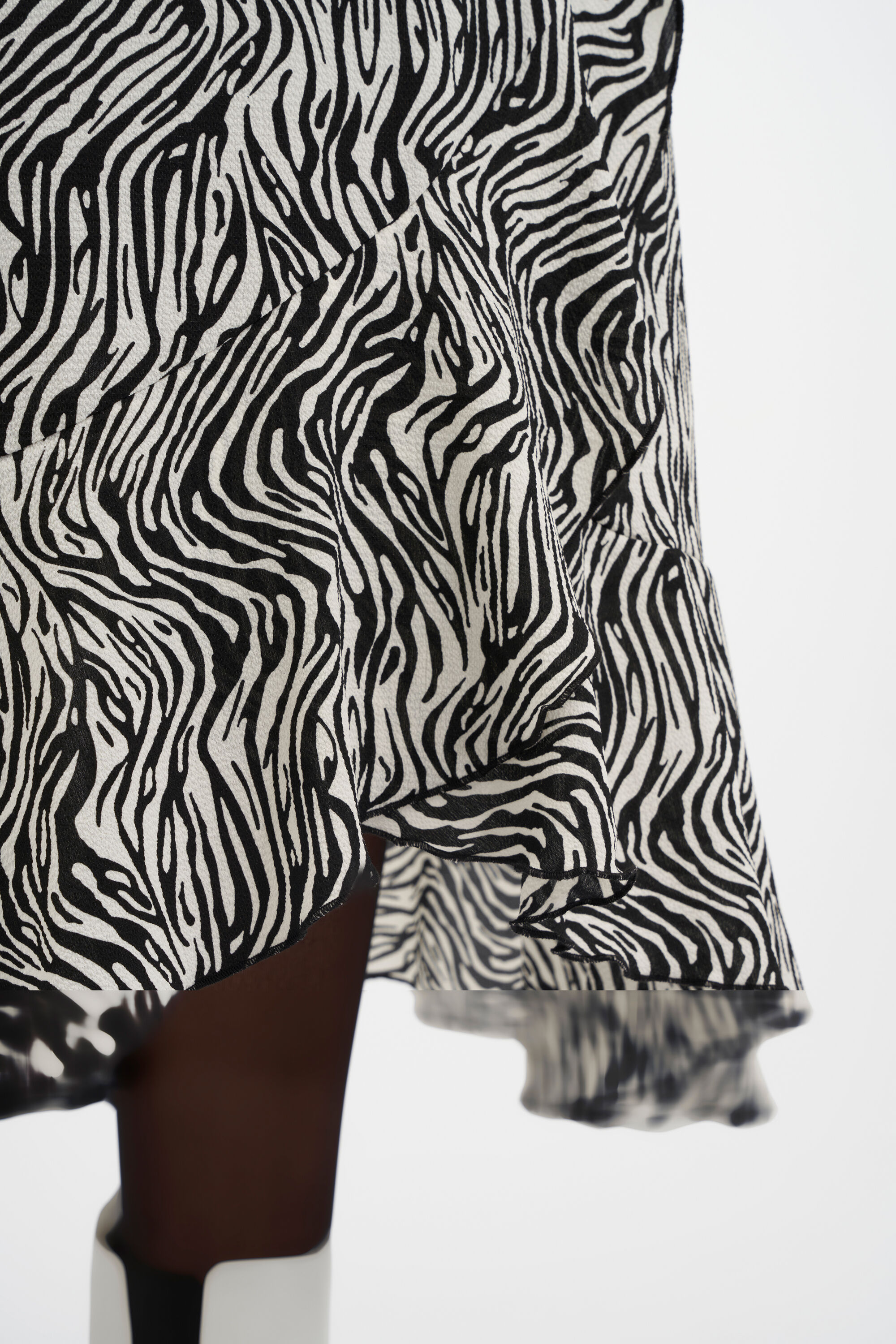 Jupe midi &agrave; imprim&eacute; image number 5