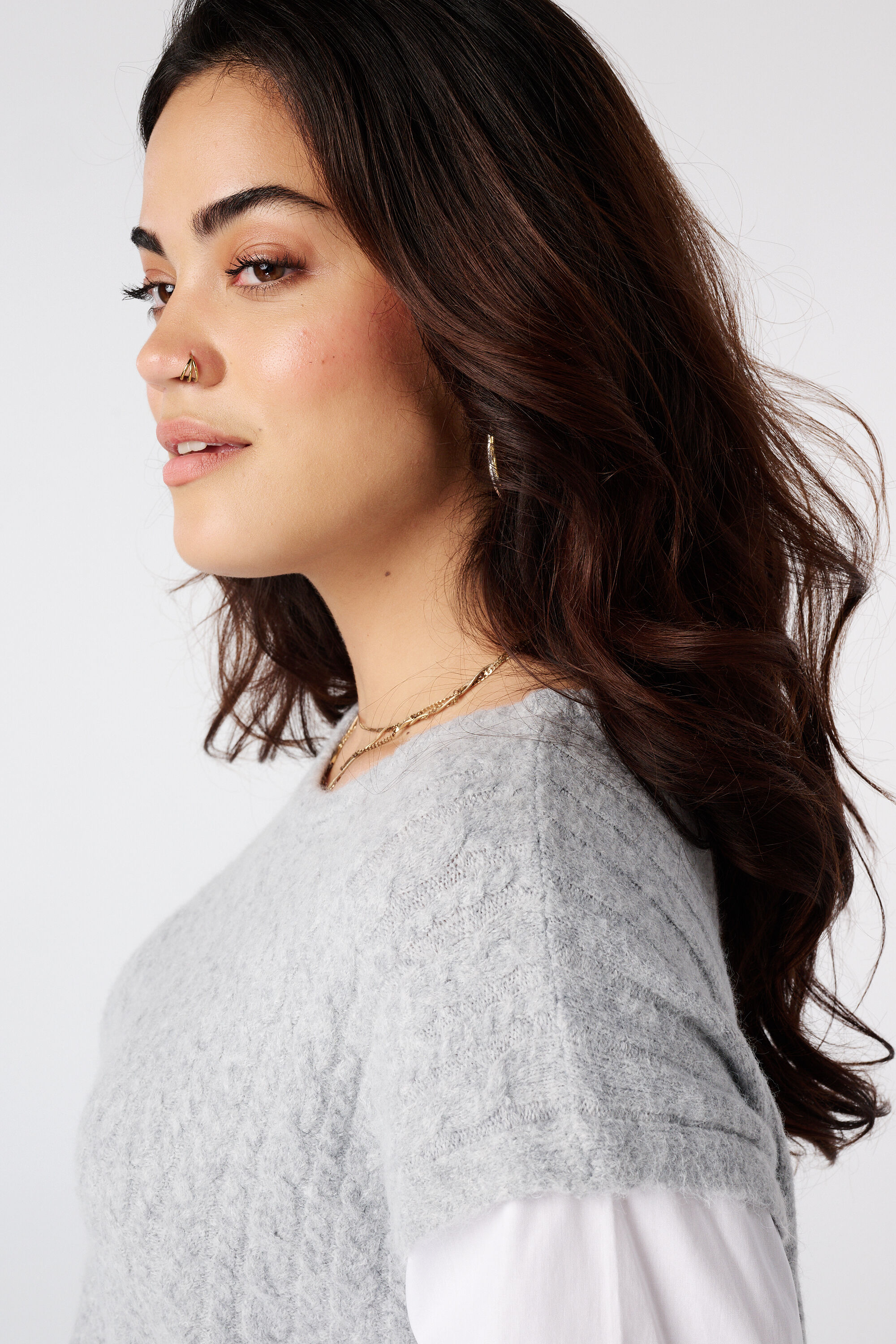 Pull avec manches de blouse contrastantes image number 4