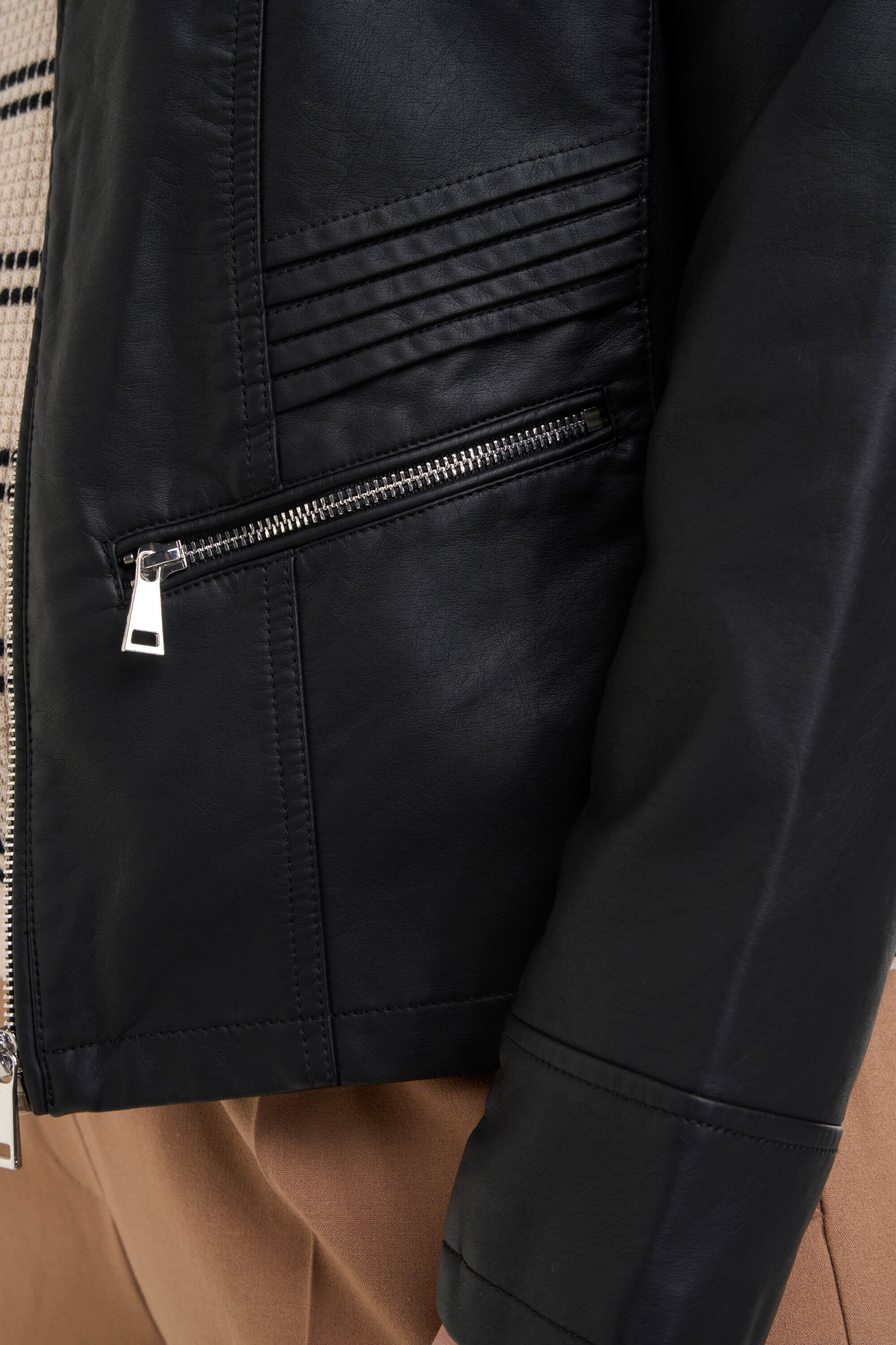 Veste en similicuir image number 4