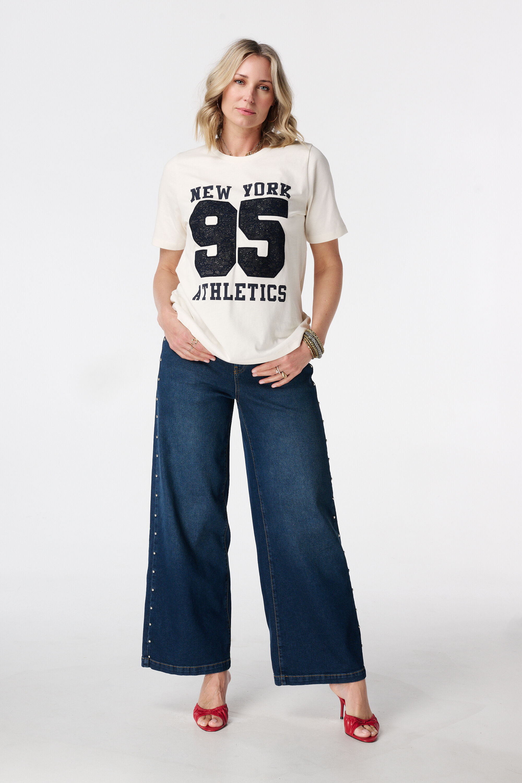 T-shirt avec imprim&eacute; dentelle image number 5