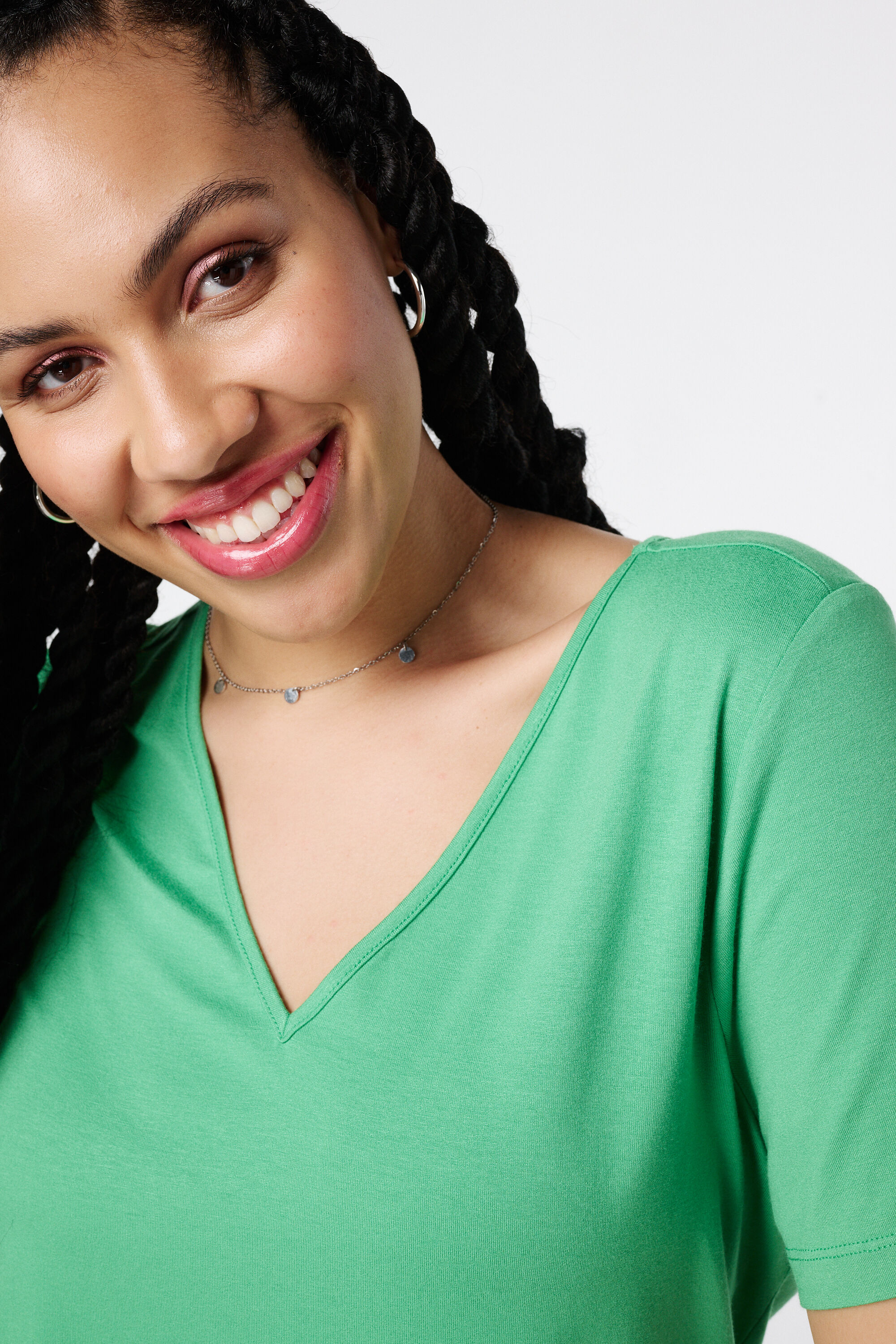 T-shirt &agrave; col en V image number 4