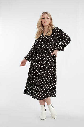 Robe &agrave; gros pois