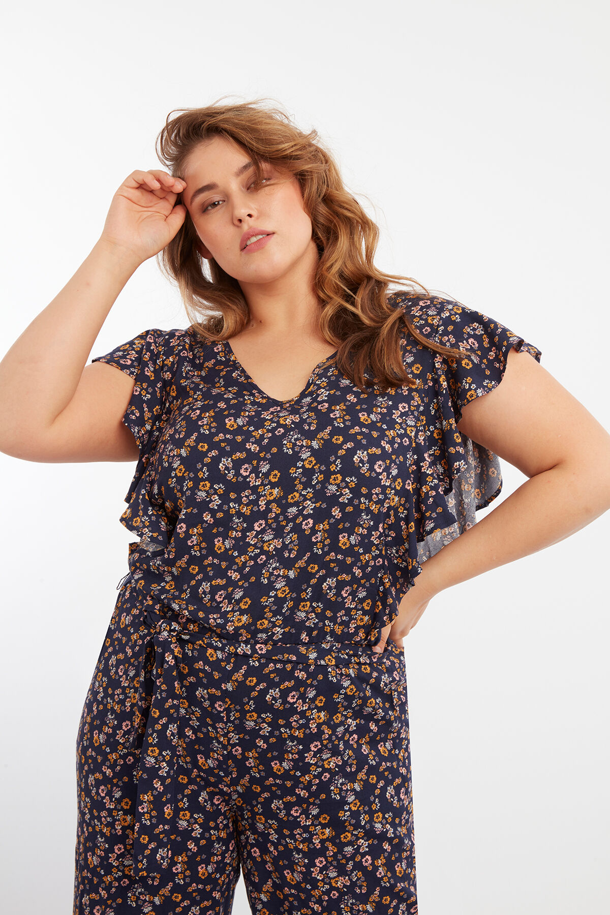 Combinaison &agrave; imprim&eacute; floral image number 4