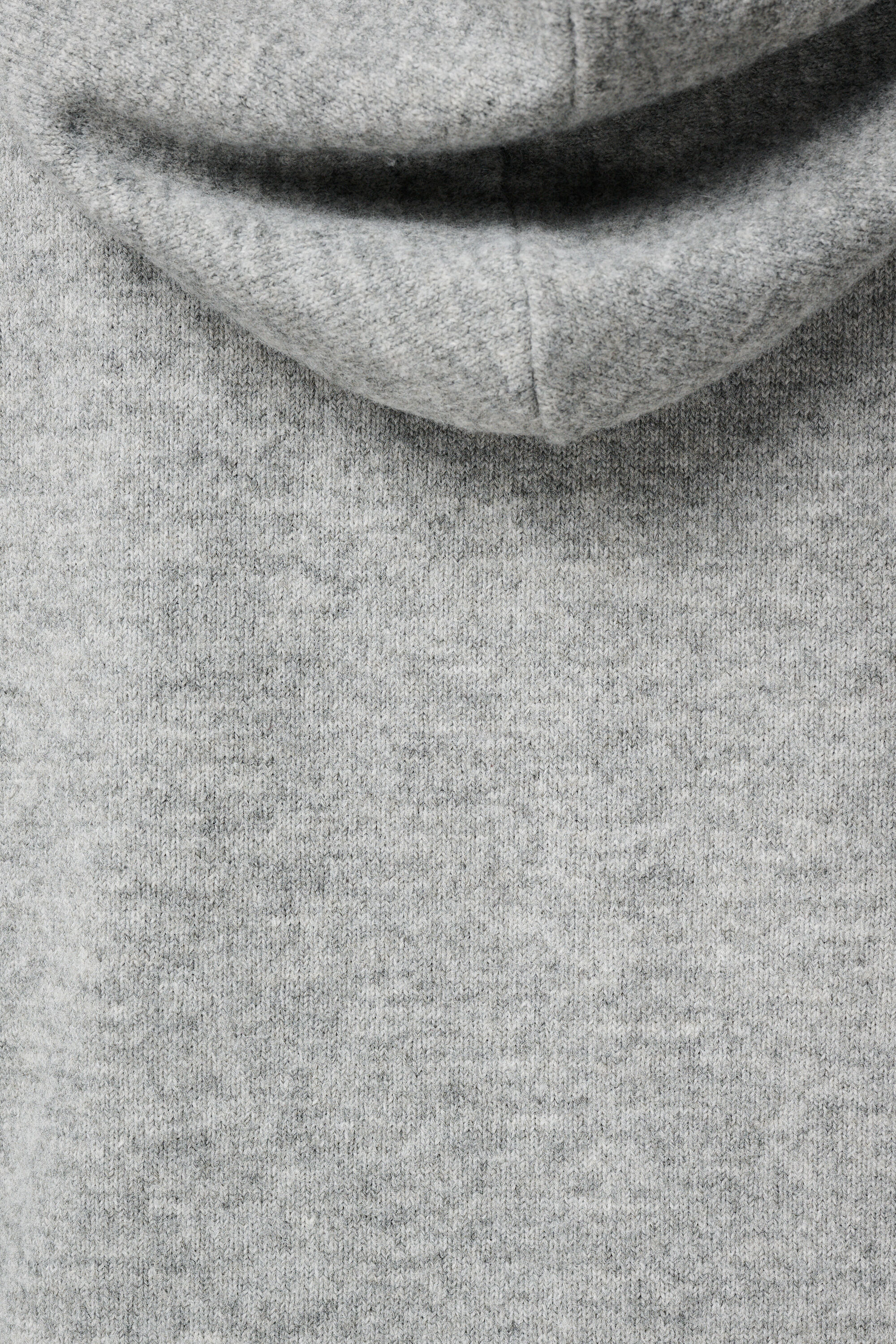 Sweat &agrave; capuche en maille image number 6