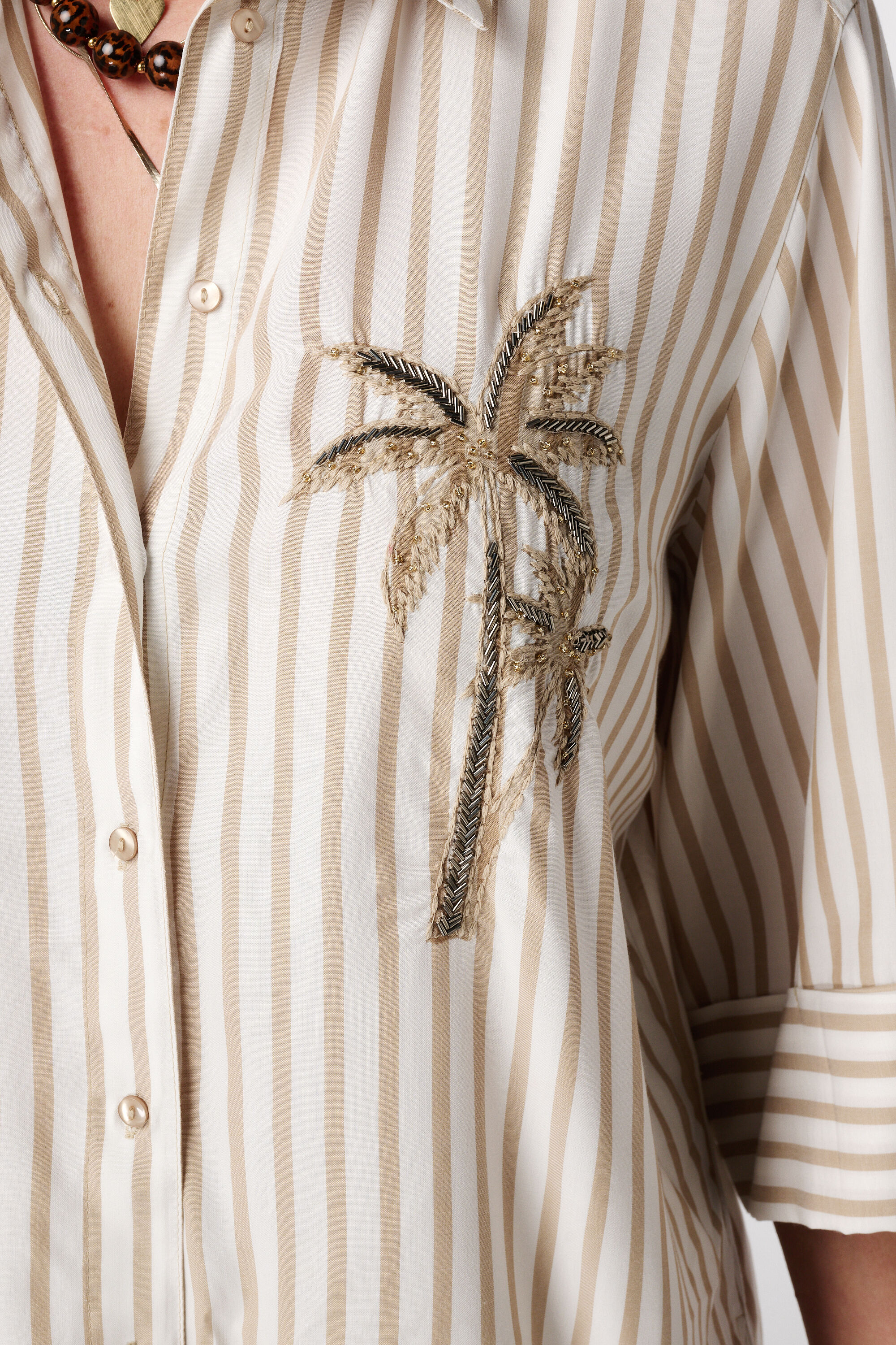 Blouse ray&eacute;e avec imprim&eacute; image number 6