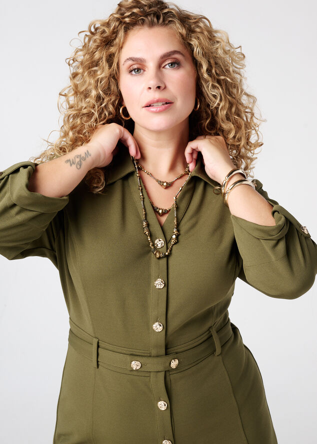 Robe avec boutons décoratifs image number 4