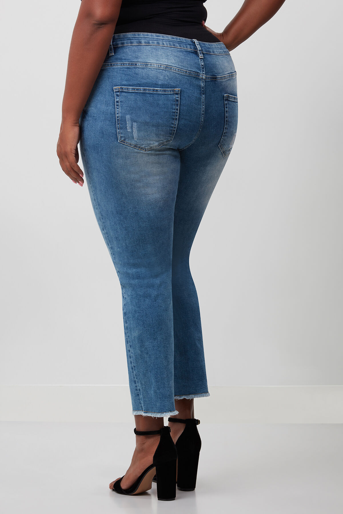 Jean Slim leg IRIS image number 3