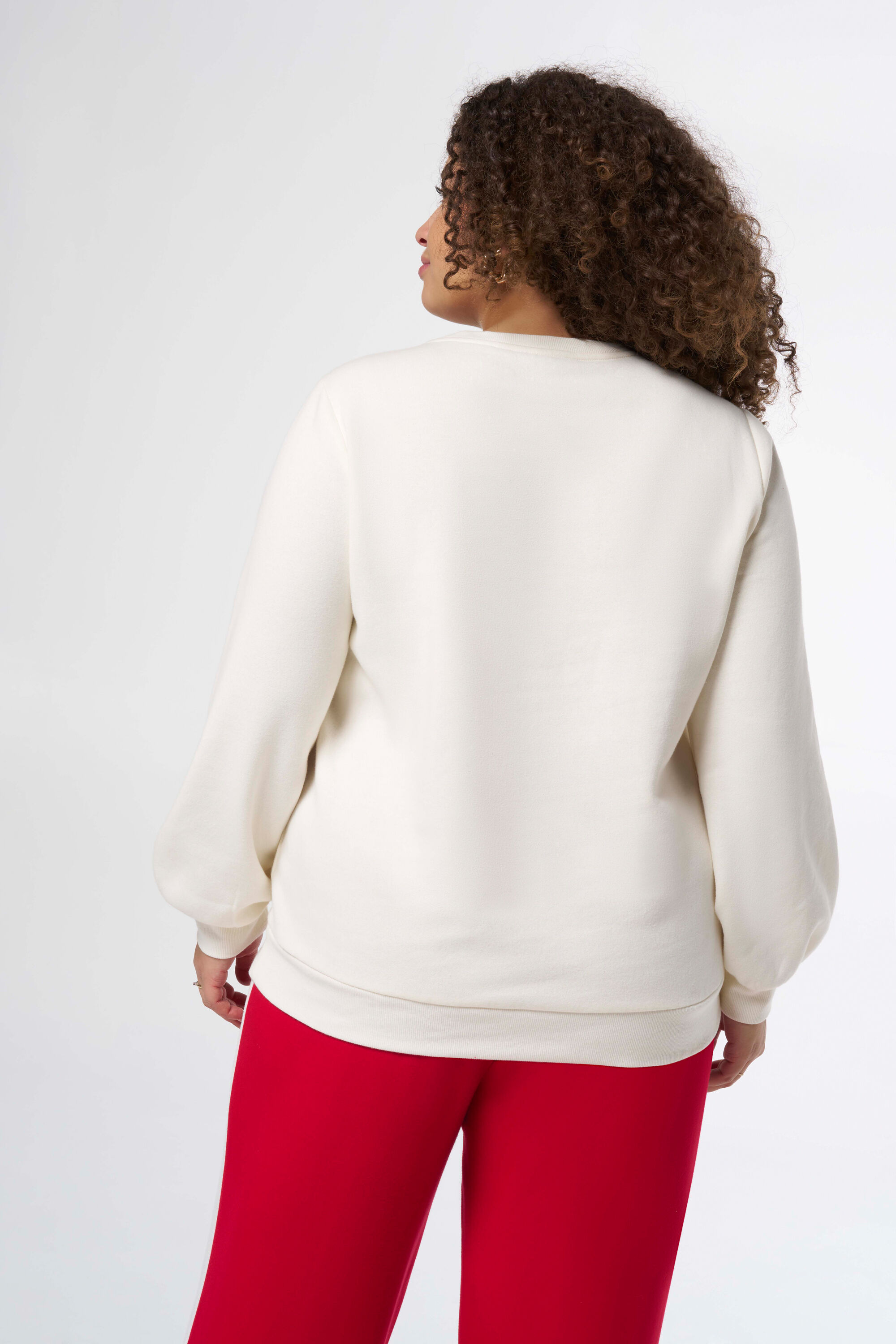 Pull avec inscription image number 3