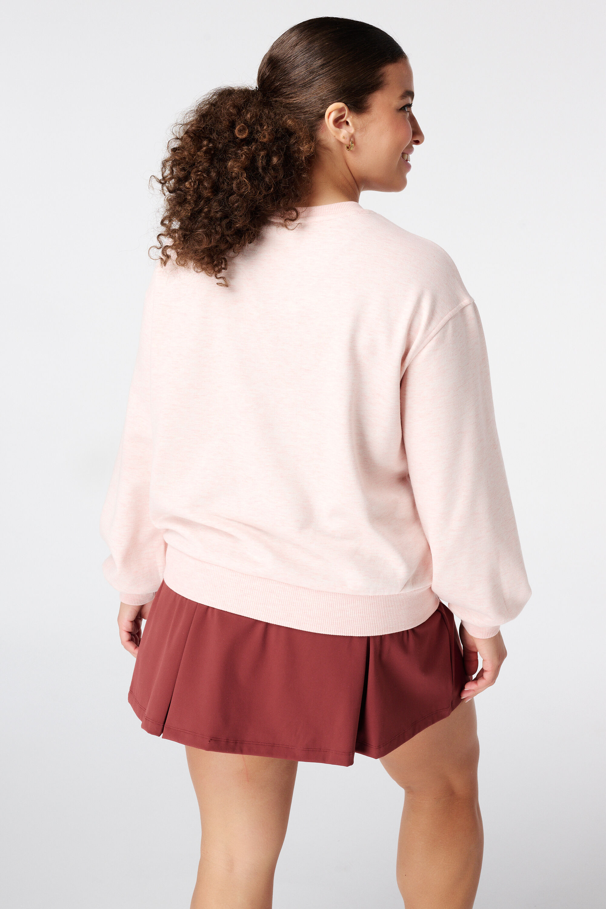 Sweat avec illustration image number 3