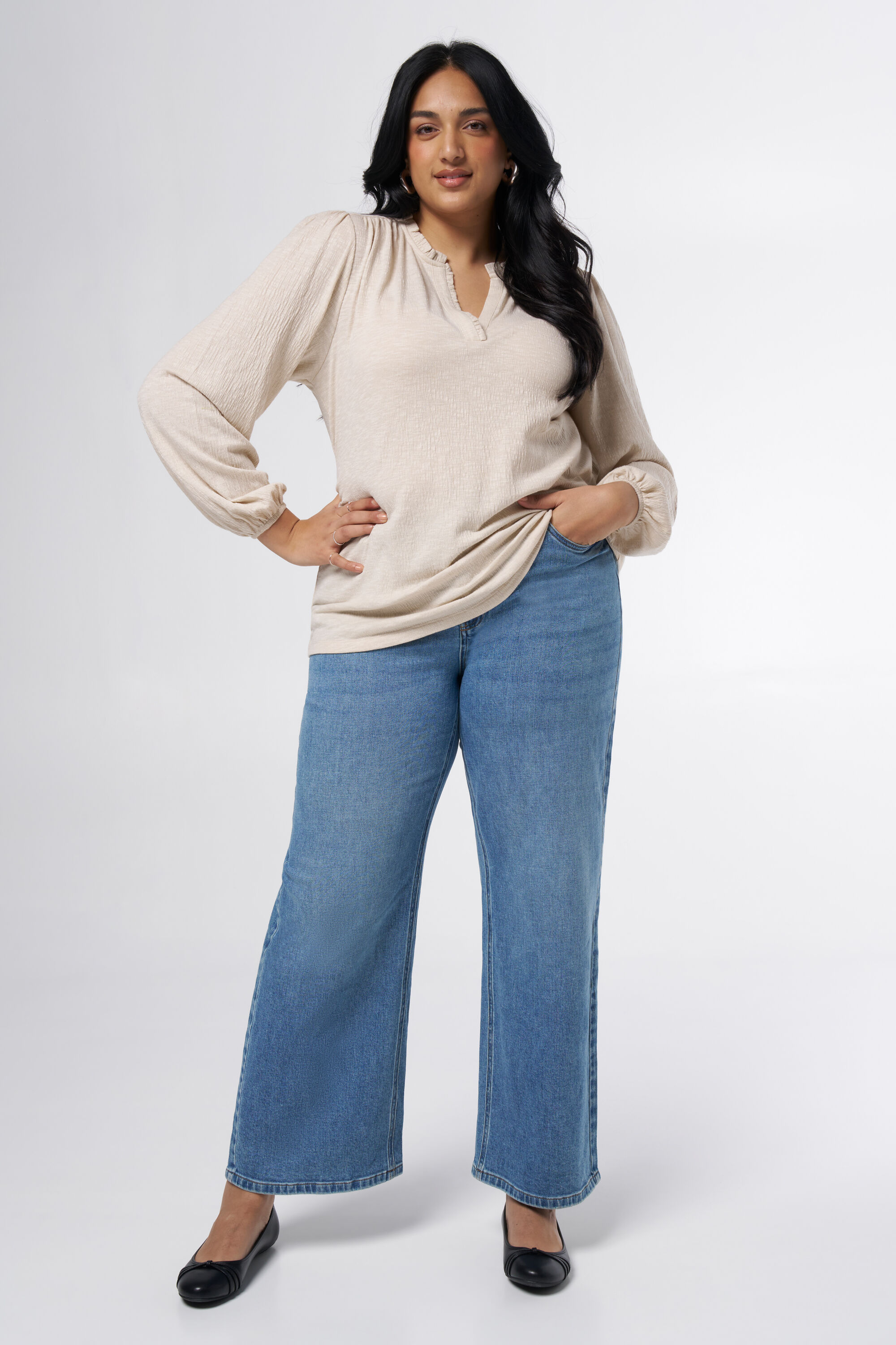 Haut avec col en V image number 5