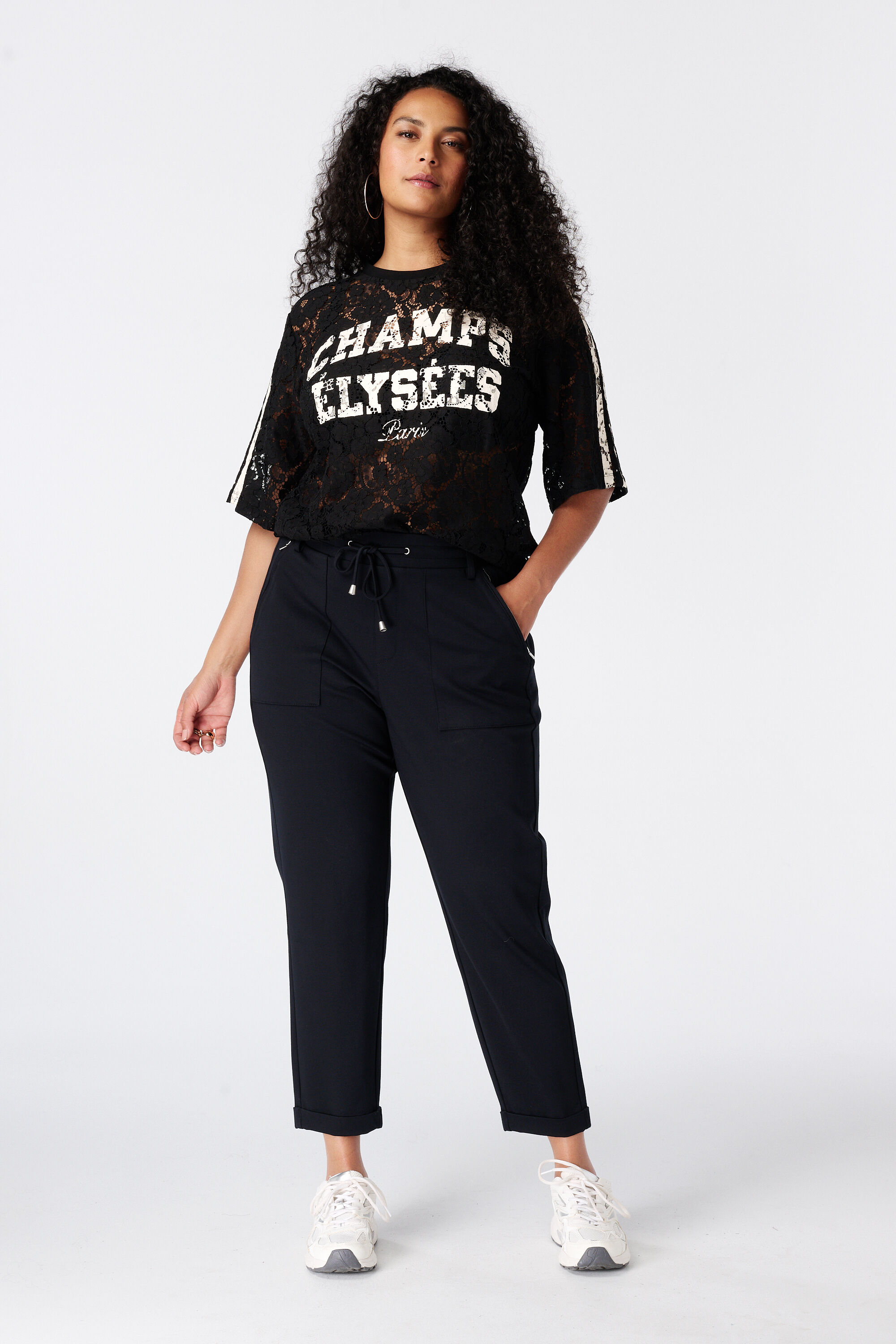 Pantalon fusel&eacute; &agrave; taille &eacute;lastique