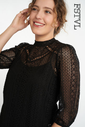 Haut semi-transparent 