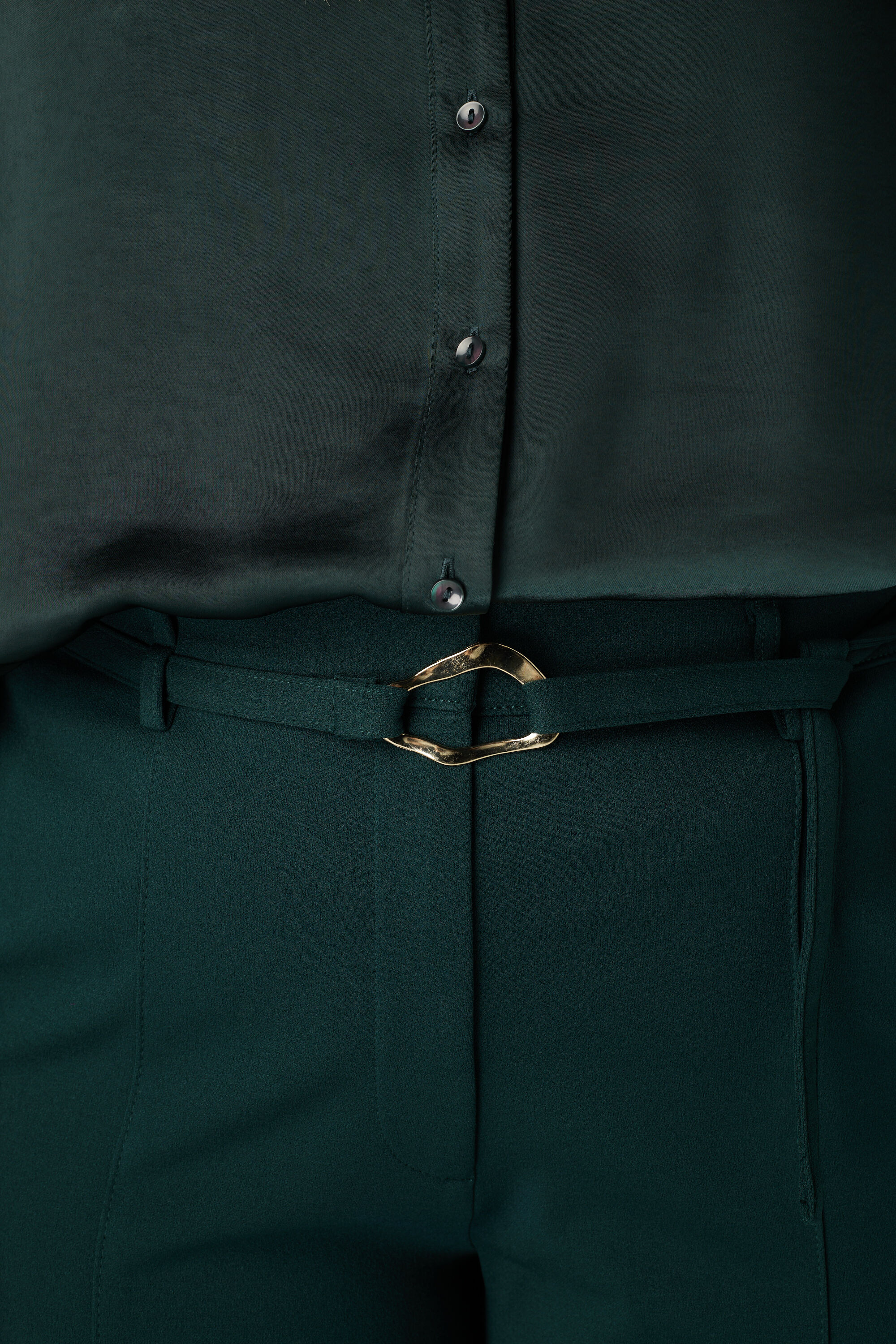 Pantalon droit avec ceinture image number 4