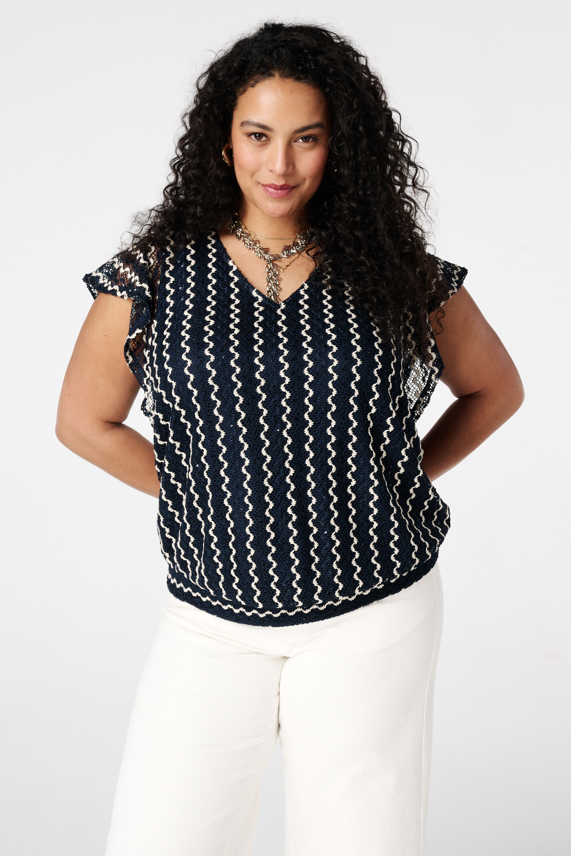 Top &agrave; manches papillon