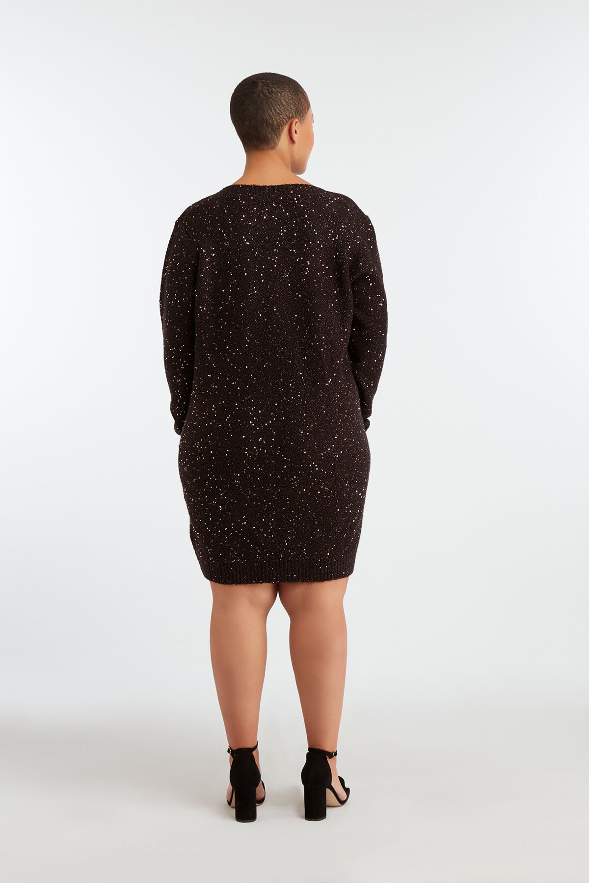 Pull-over &agrave; paillettes image number 4