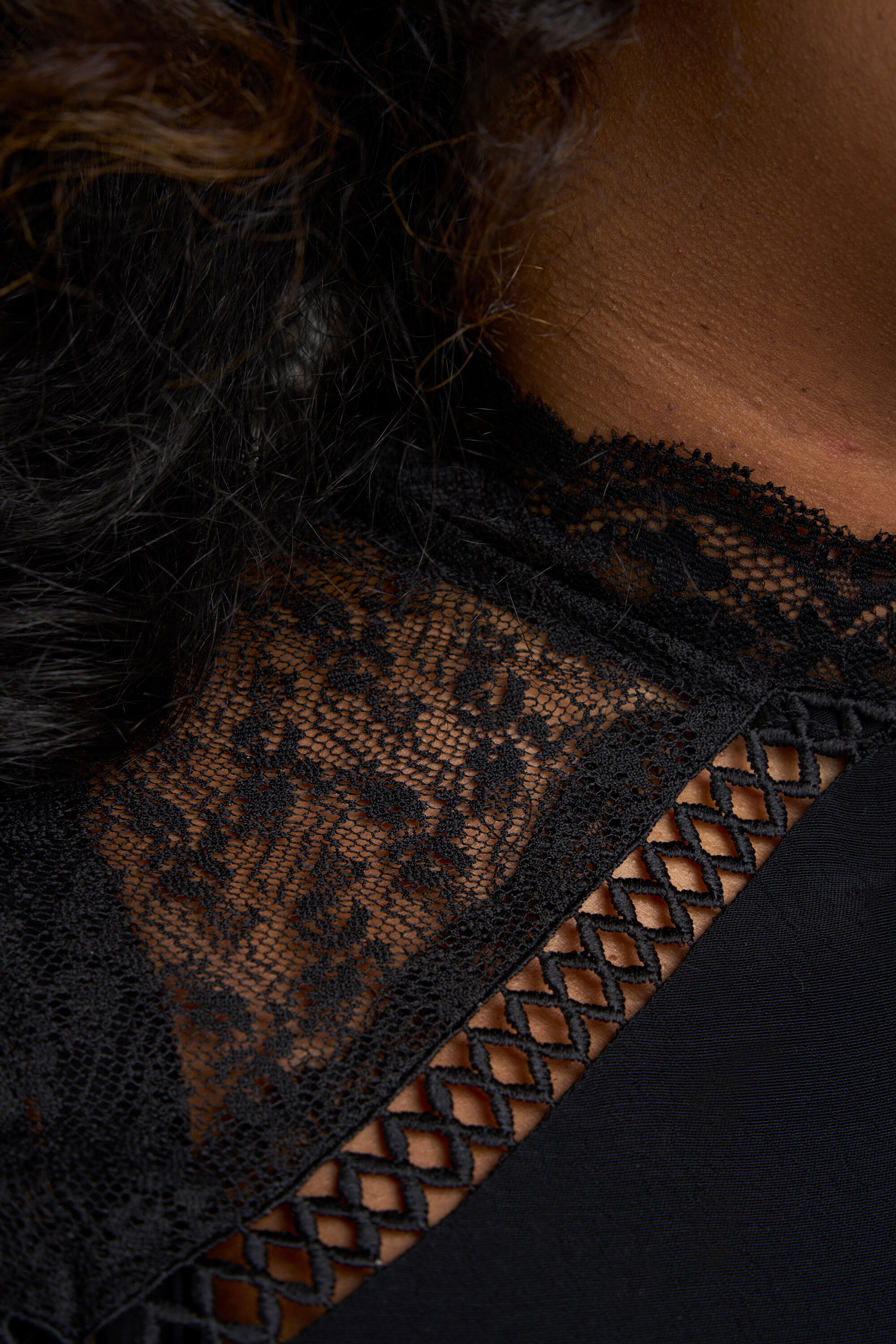 Chemisier en dentelle image number 4