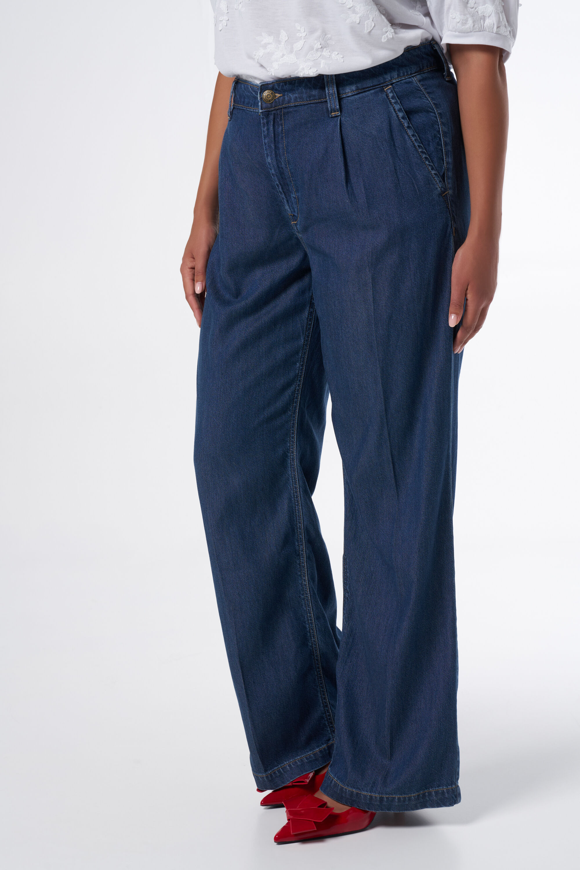 Jean &eacute;vas&eacute; image number 5