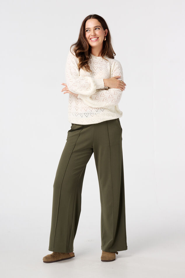 Pull ajouré avec motif cœurs image number 5