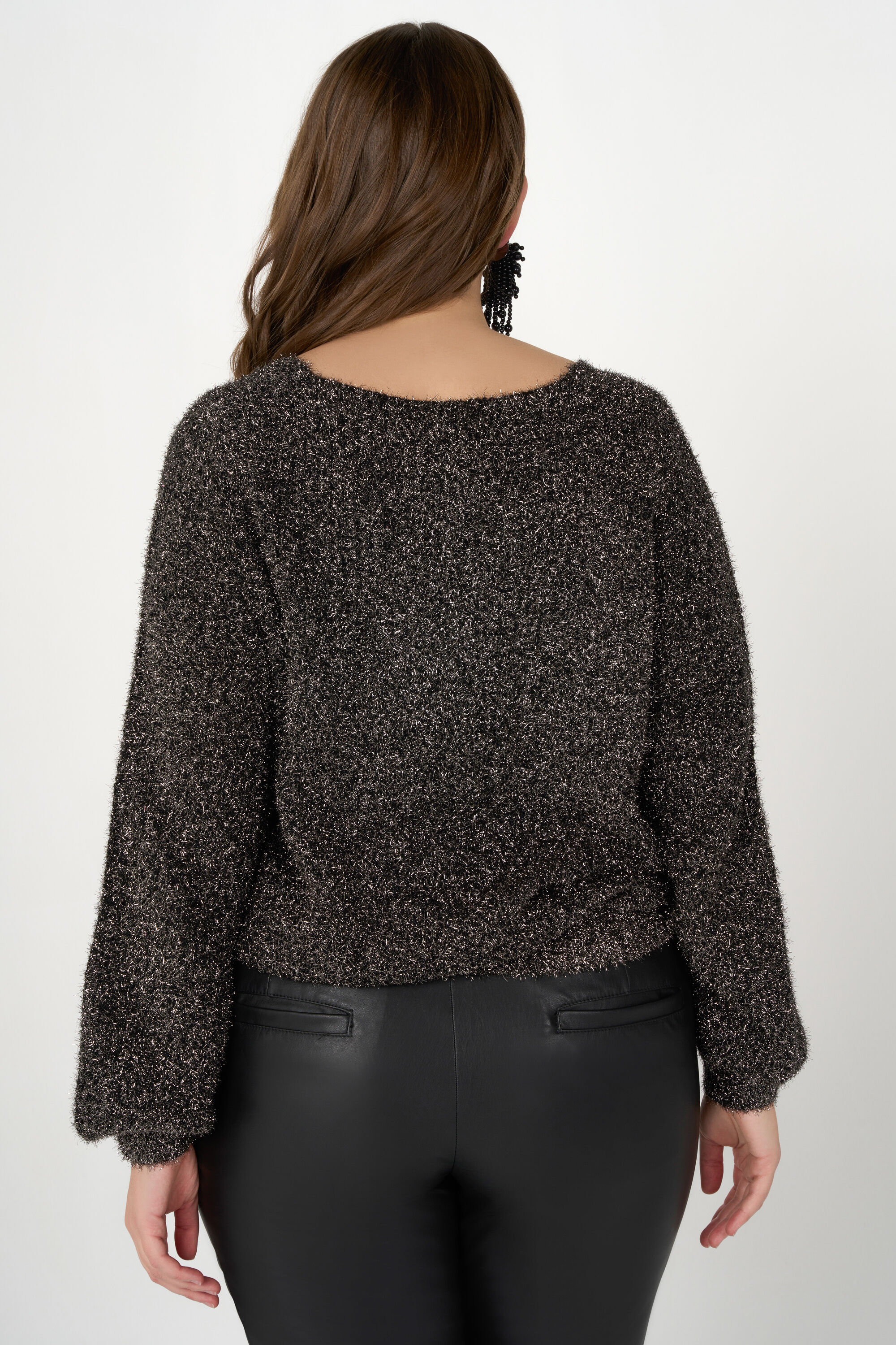 Pull avec structure et d&eacute;tails argent&eacute;s image number 3