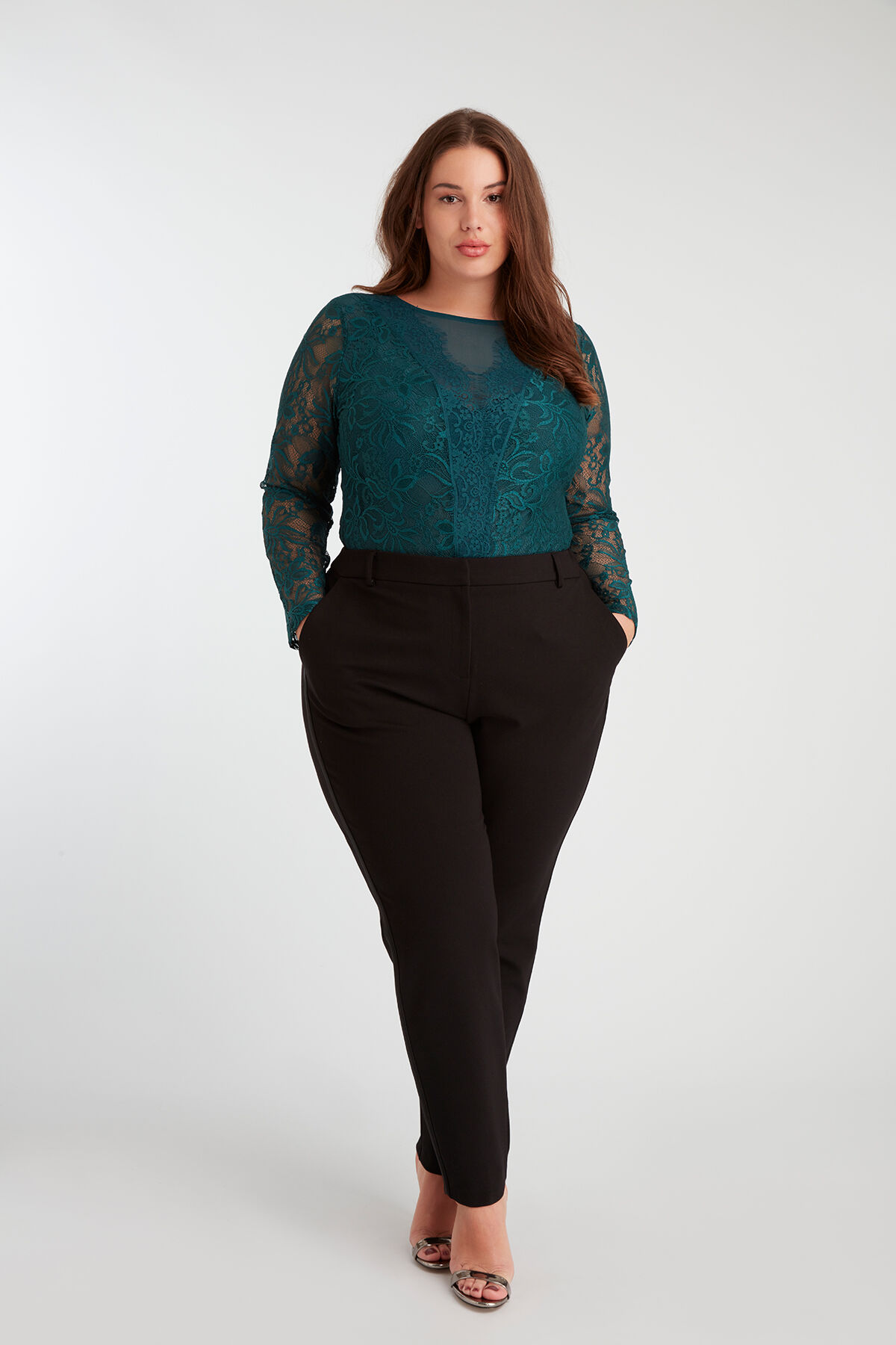 Body en dentelle image number 3