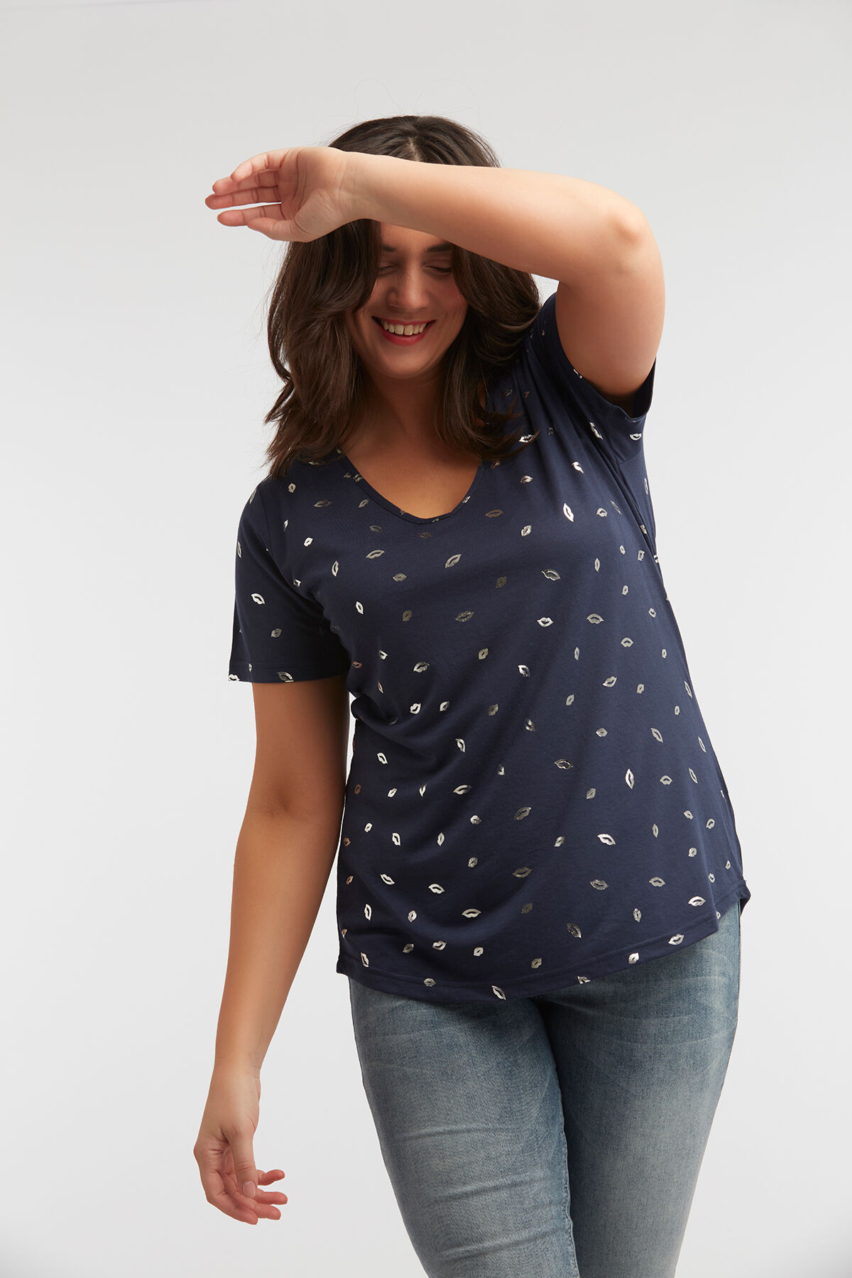 T-shirt &agrave; imprim&eacute; argent&eacute; image number 3