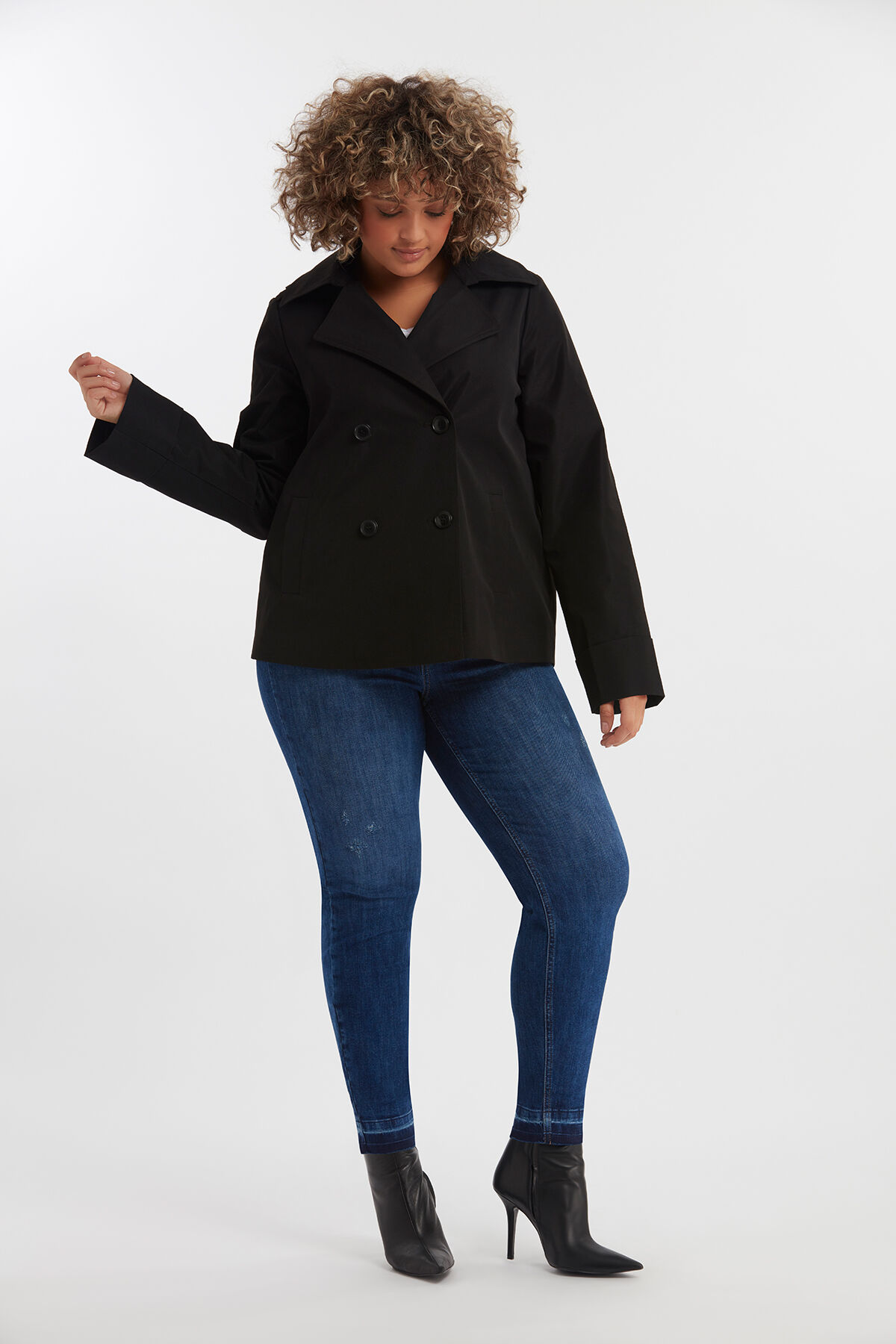 Trench coupe courte  image number 4